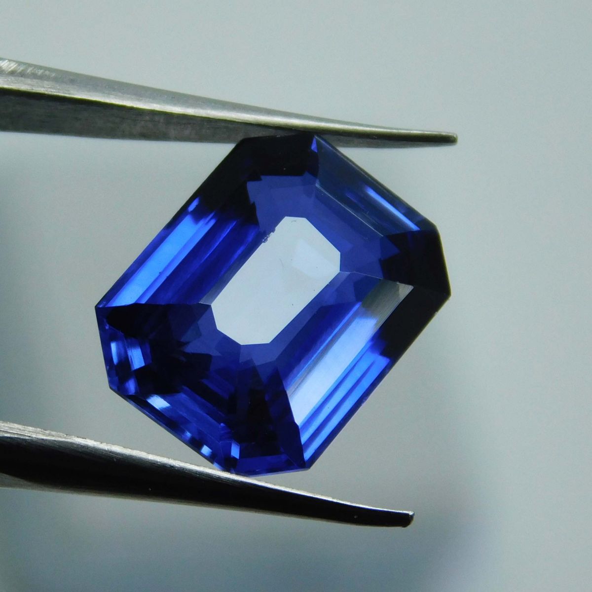 8.11 Ct CERTIFIED Loose Gemstone Natural Blue Ceylon Sapphire Emerald Cut