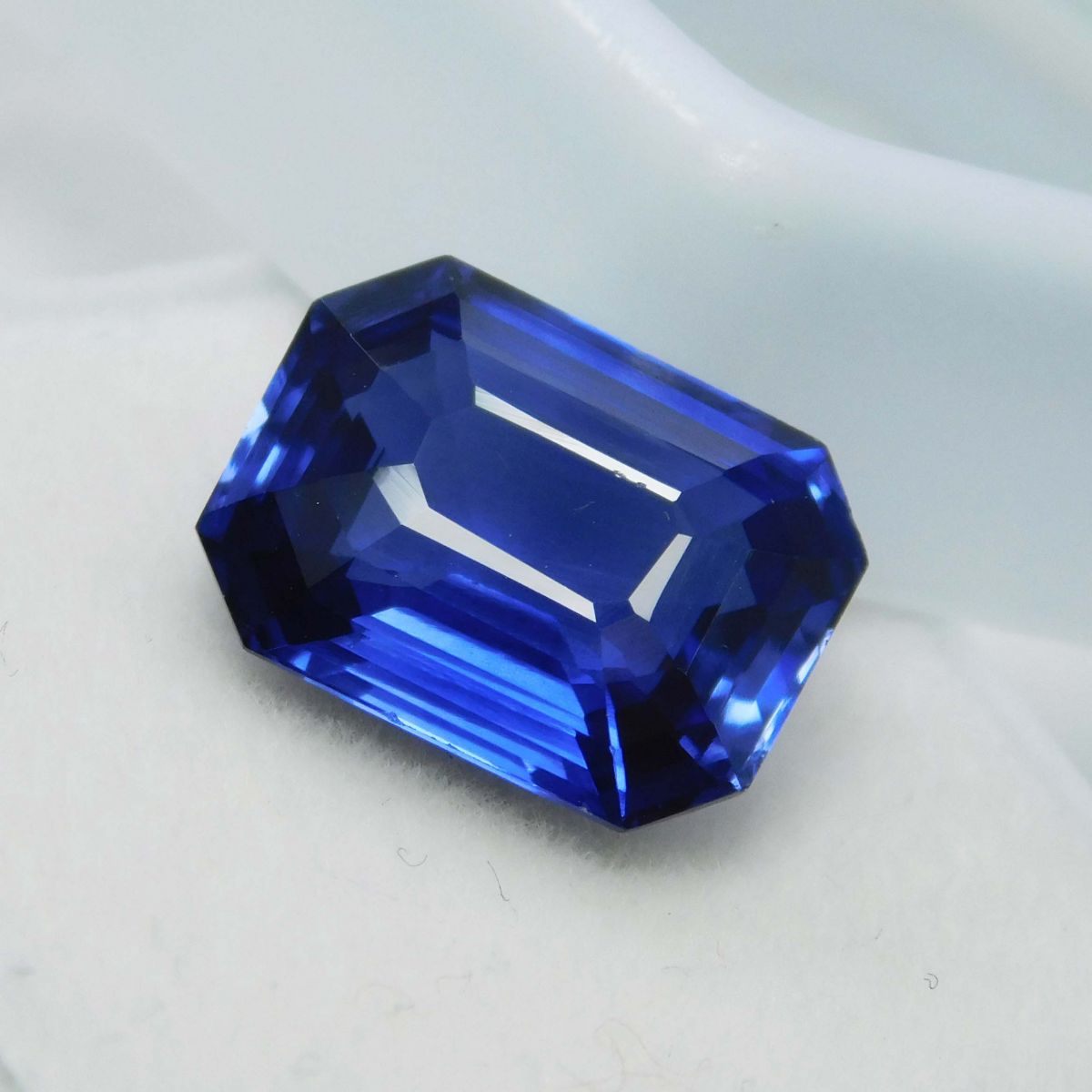 8.11 Ct CERTIFIED Loose Gemstone Natural Blue Ceylon Sapphire Emerald Cut