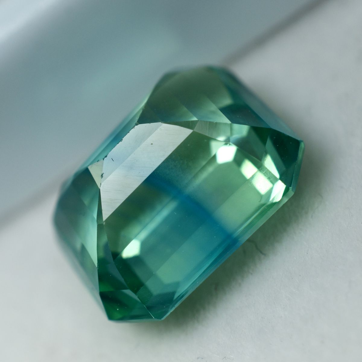 Montana Sapphire Emerald Bluish Green 9.60 Ct Natural CERTIFIED Loose Gemstone