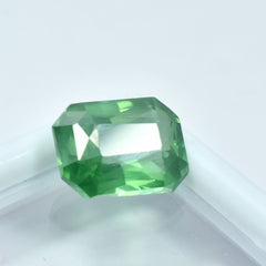 Authentic Green Garnet 7.65 Ct Natural CERTIFIED Loose Gemstone Emerald Cut.