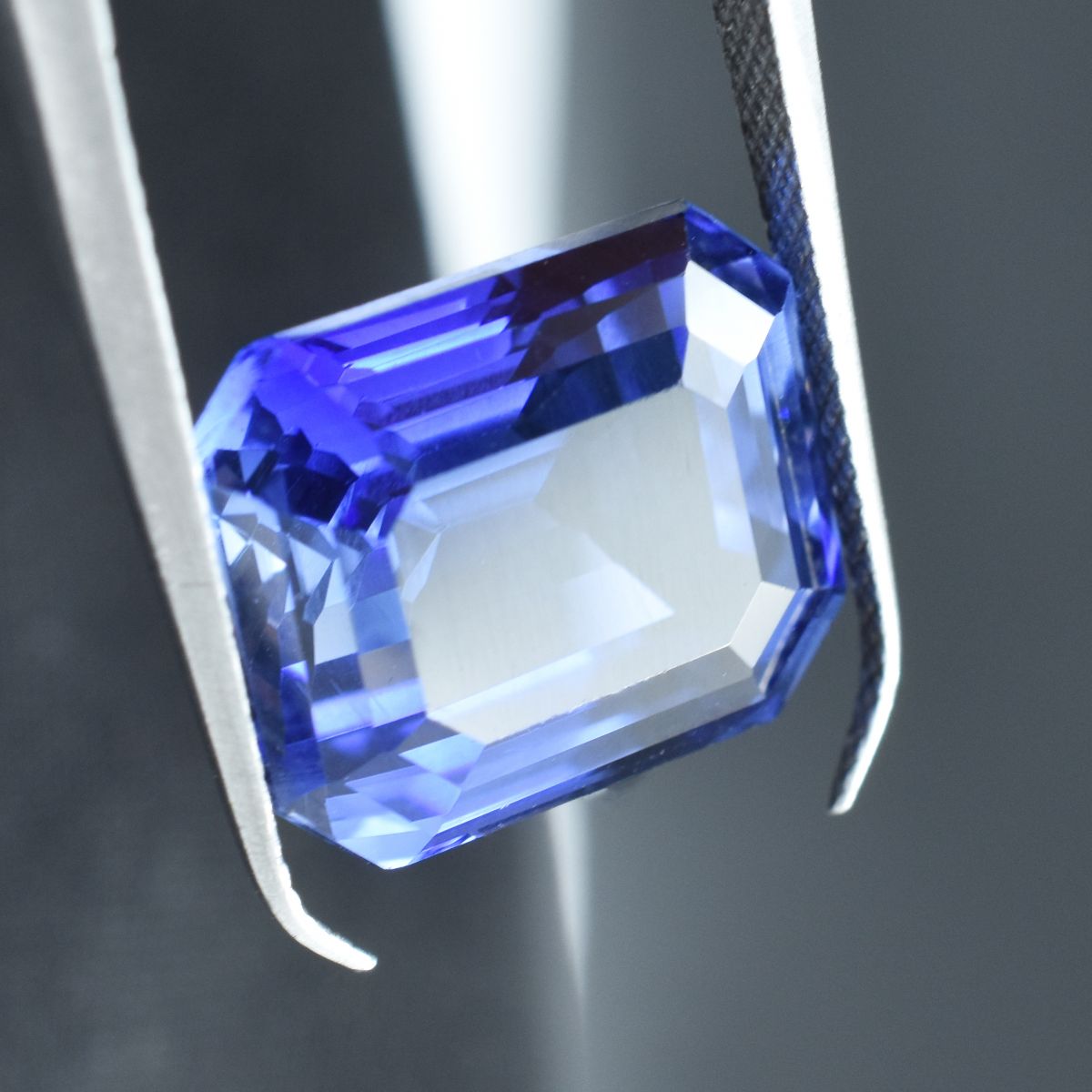 GIR CERTIFIED Emerald Cut Unheated Loose Gemstone 13.65 Ct Dark Blue Tanzanite.