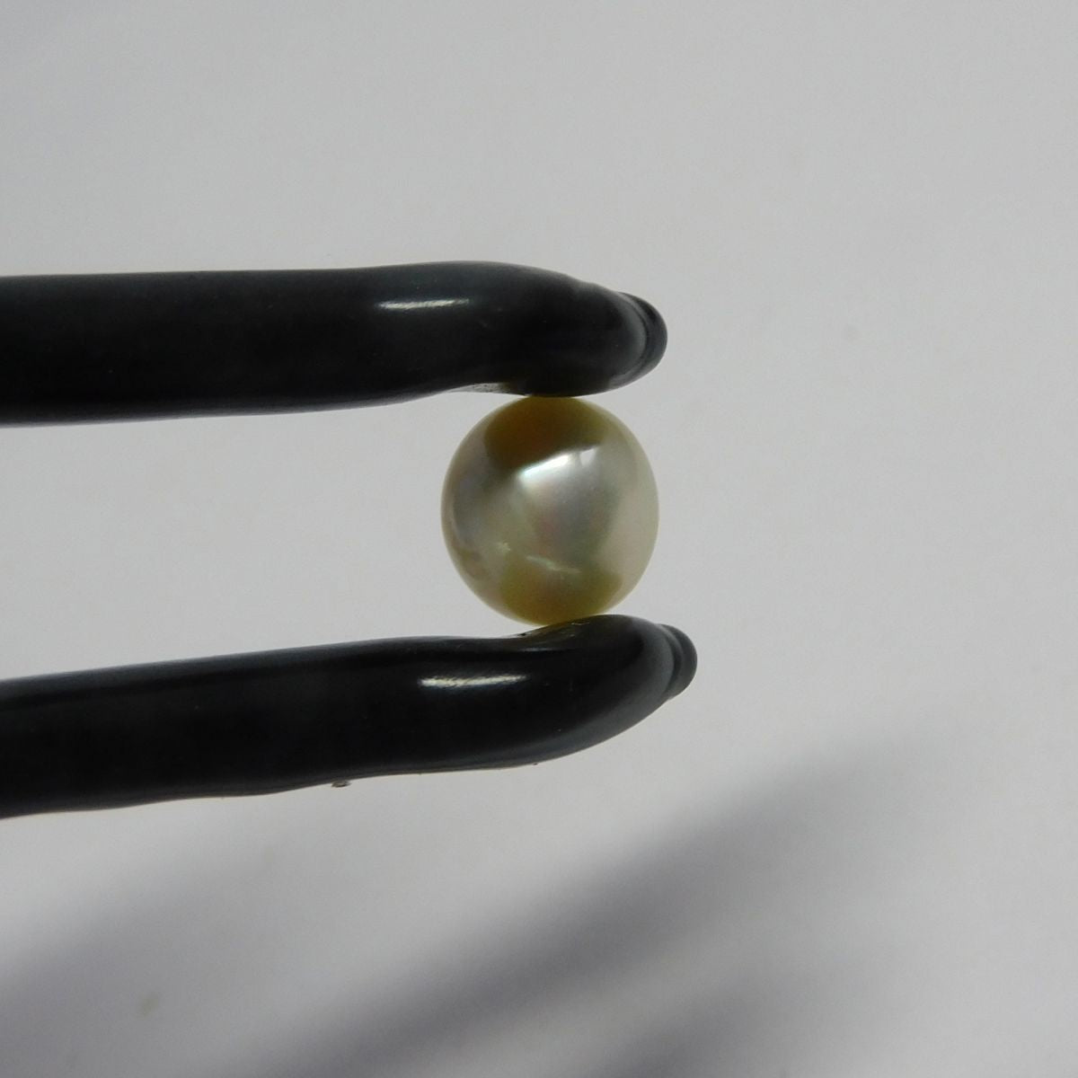 Natural Pearl 3.40 Ct White Mabe Loose Gem South Pacific SEA CERTIFIED Round Cut