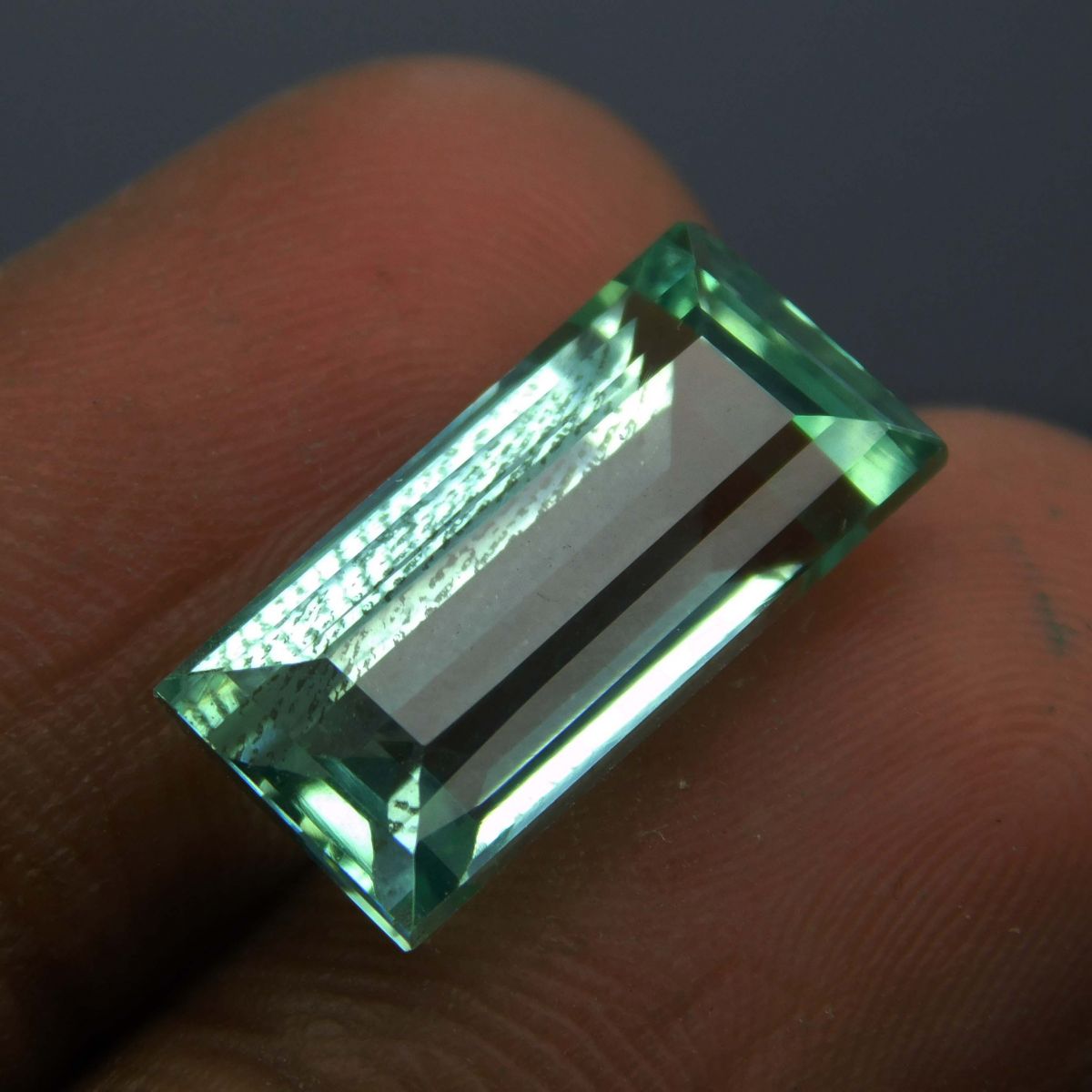 8.50 Ct CERTIFIED Natural Bluish Green Sapphire Emerald Cut Loose Gemstone