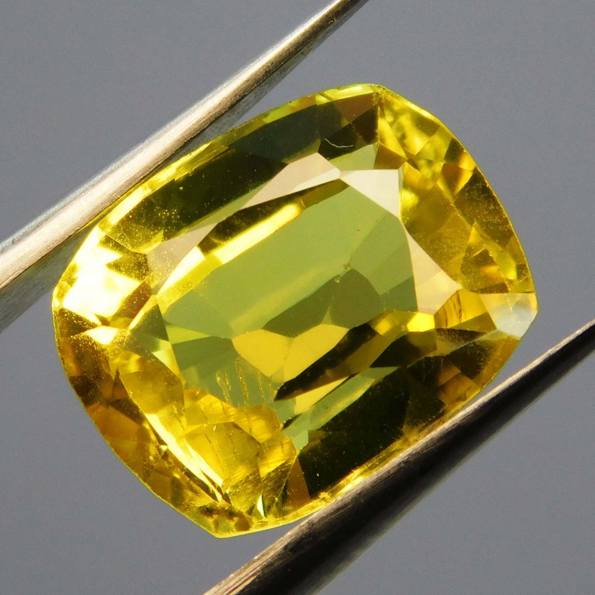 8.85 Ct Natural Ceylon Yellow Sapphire Cushion Cut CERTIFIED Loose Gemstone