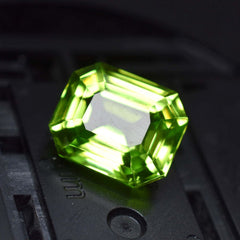 Natural Colombian Peridot Green Emerald Shape 9.55 Ct CERTIFIED Loose Gemstone