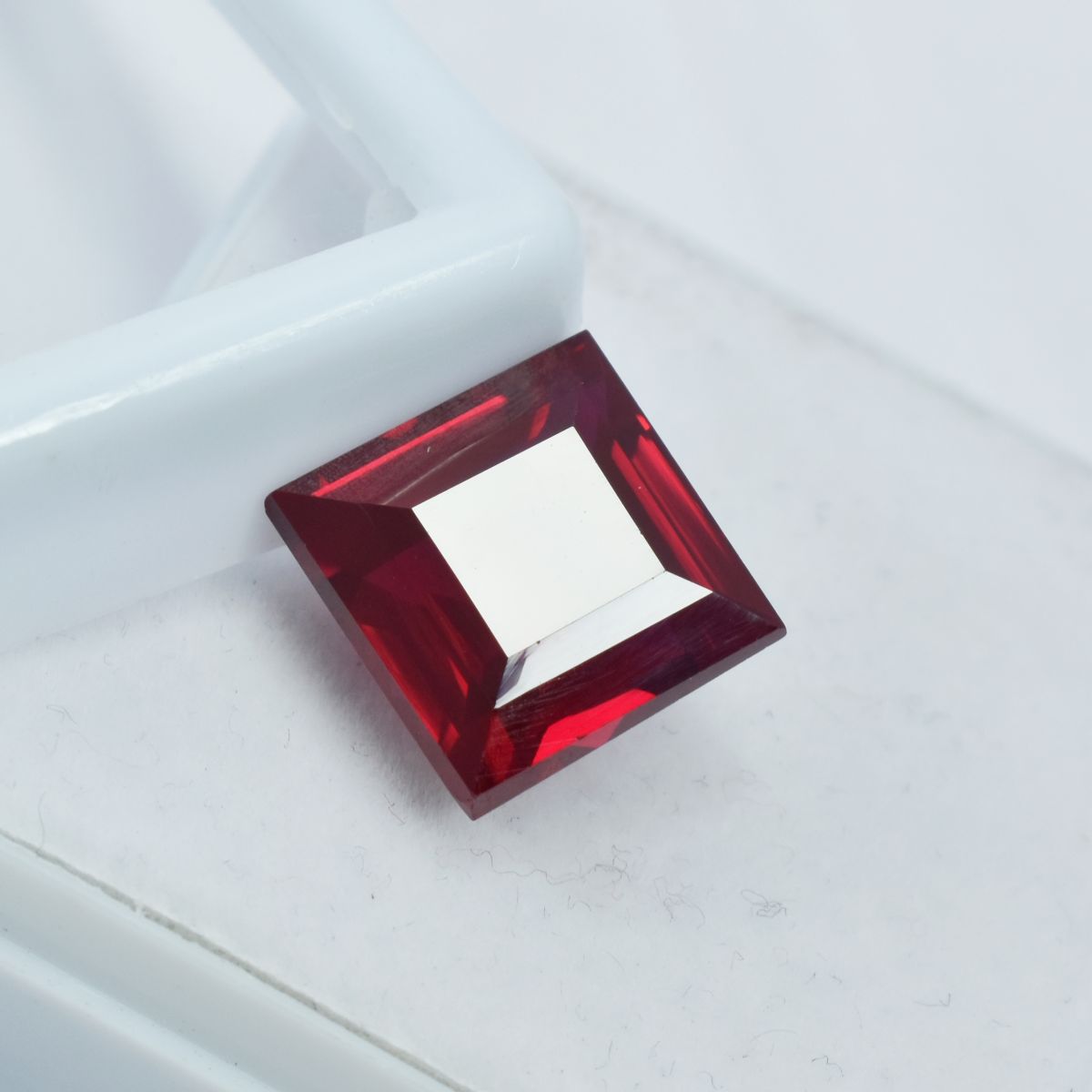 Mosambique 14.05 Ct CERTIFIED Loose Gemstone PIGEON BLOOD Red RUBY Square CUT.