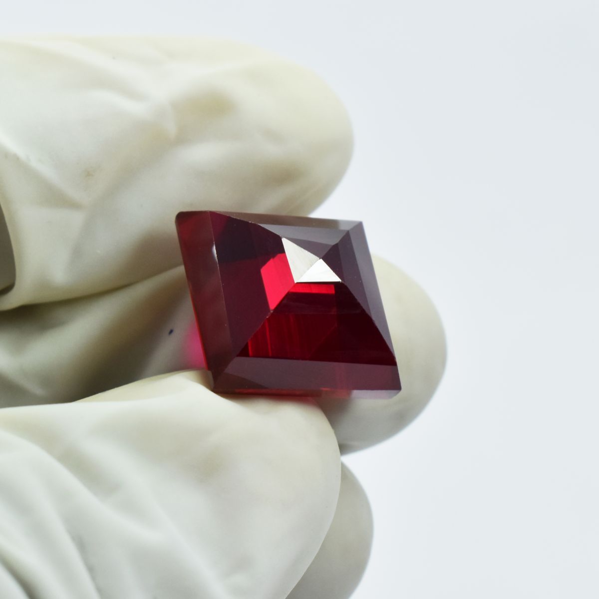 Mosambique 14.05 Ct CERTIFIED Loose Gemstone PIGEON BLOOD Red RUBY Square CUT.