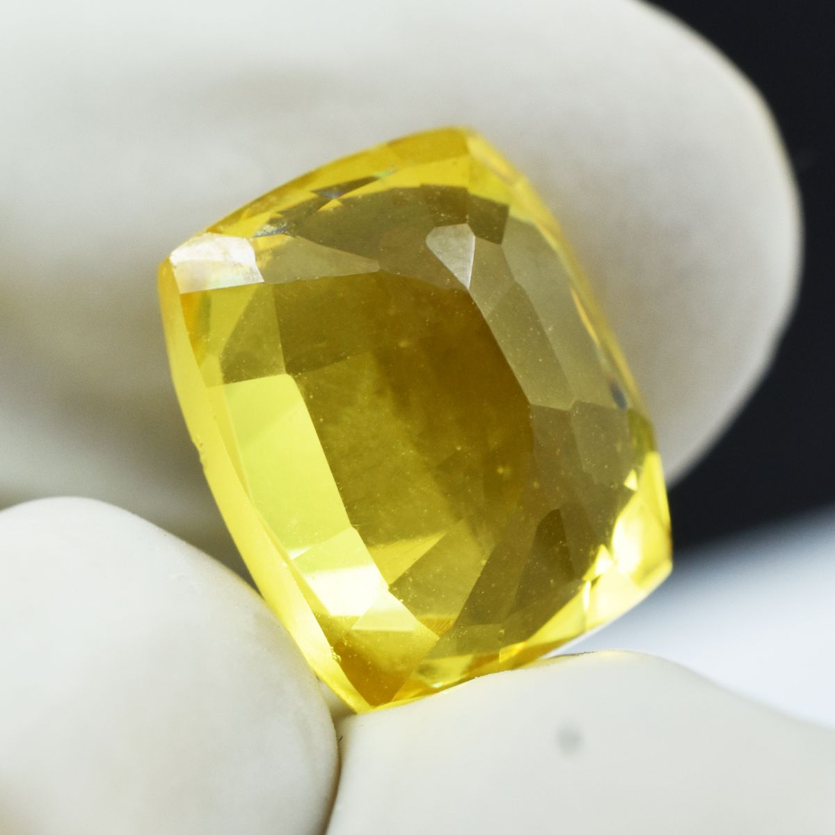 Rare Yellow Sapphire AAA+ CERTIFIED 10.55 Ct Cushion Cut Natural Loose Gemstone