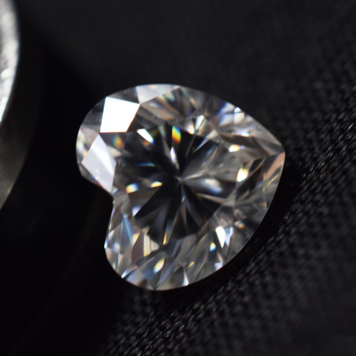 CERTIFIED Moissanite Gemstone 6.5x6.5 MM VVS1 D Color Heart Shape 1 Pcs