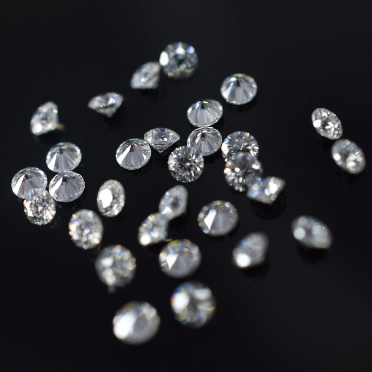 20 Pcs Synthetic 2 mm Moissanite CERTIFIED VVSI D Color Round Cut