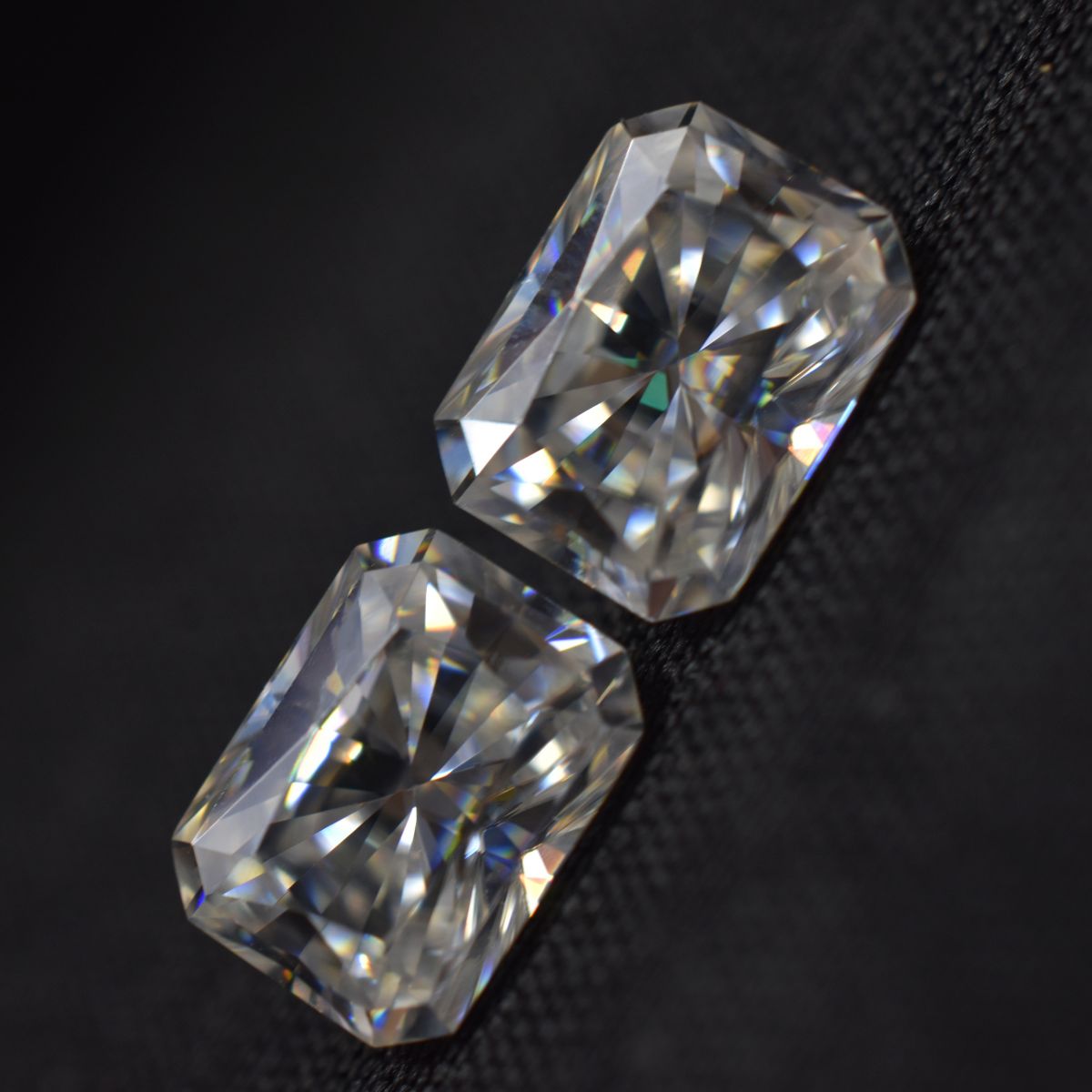 7.02 Carat Moissanite Gemstone 10x8 MM VVS1 D Color Pair Radiant Cut CERTIFIED
