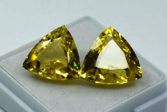 19.90 Carat Loose Gemstone Trillion Shape Natural Sapphire Yellow  CERTIFIED