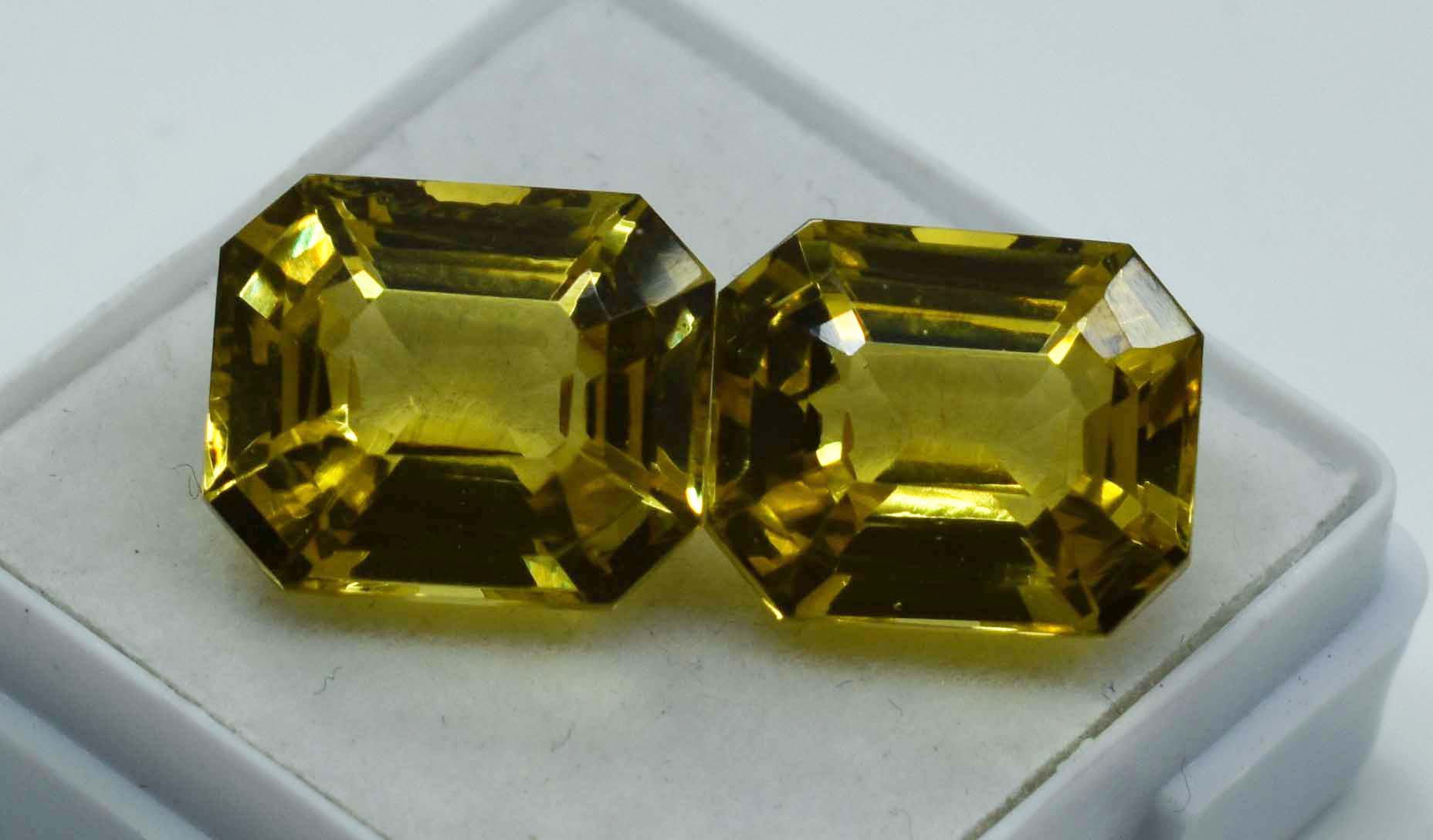 Sapphire Yellow Loose Gemstone 21.25 Ct Natural CERTIFIED Emerald Shape Pair