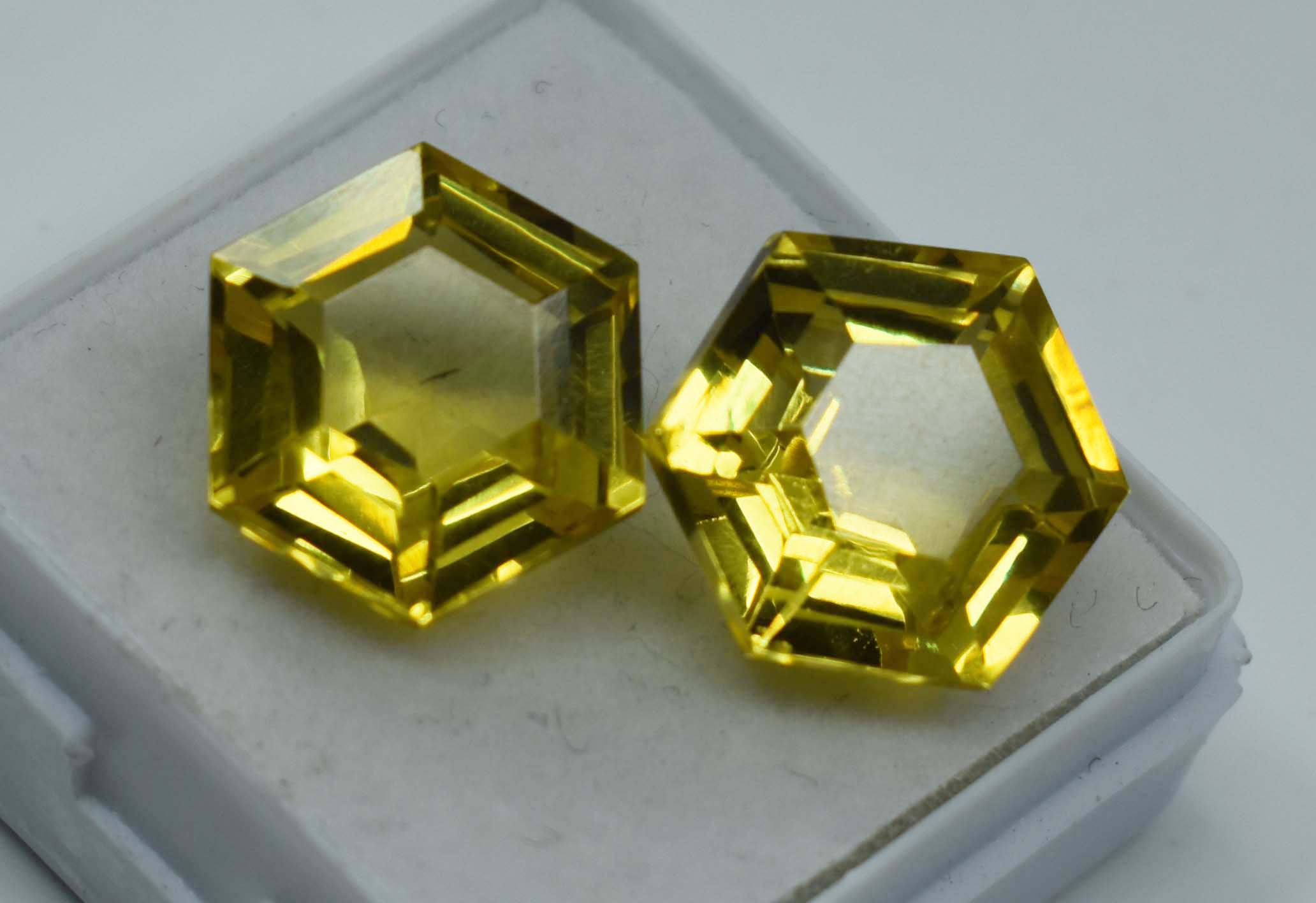 Fancy Shape CERTIFIED Natural 21.30 Ct Pair Loose Gemstone Yellow Sapphire