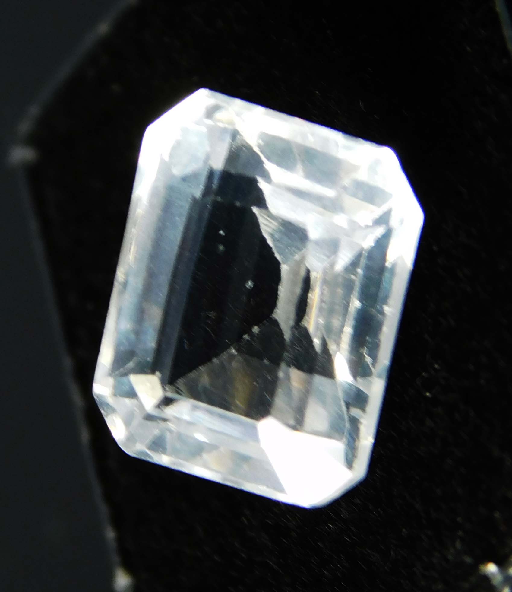 Natural Sapphire White Emerald Shape 7.21 Ct Certified Loose Gemstones