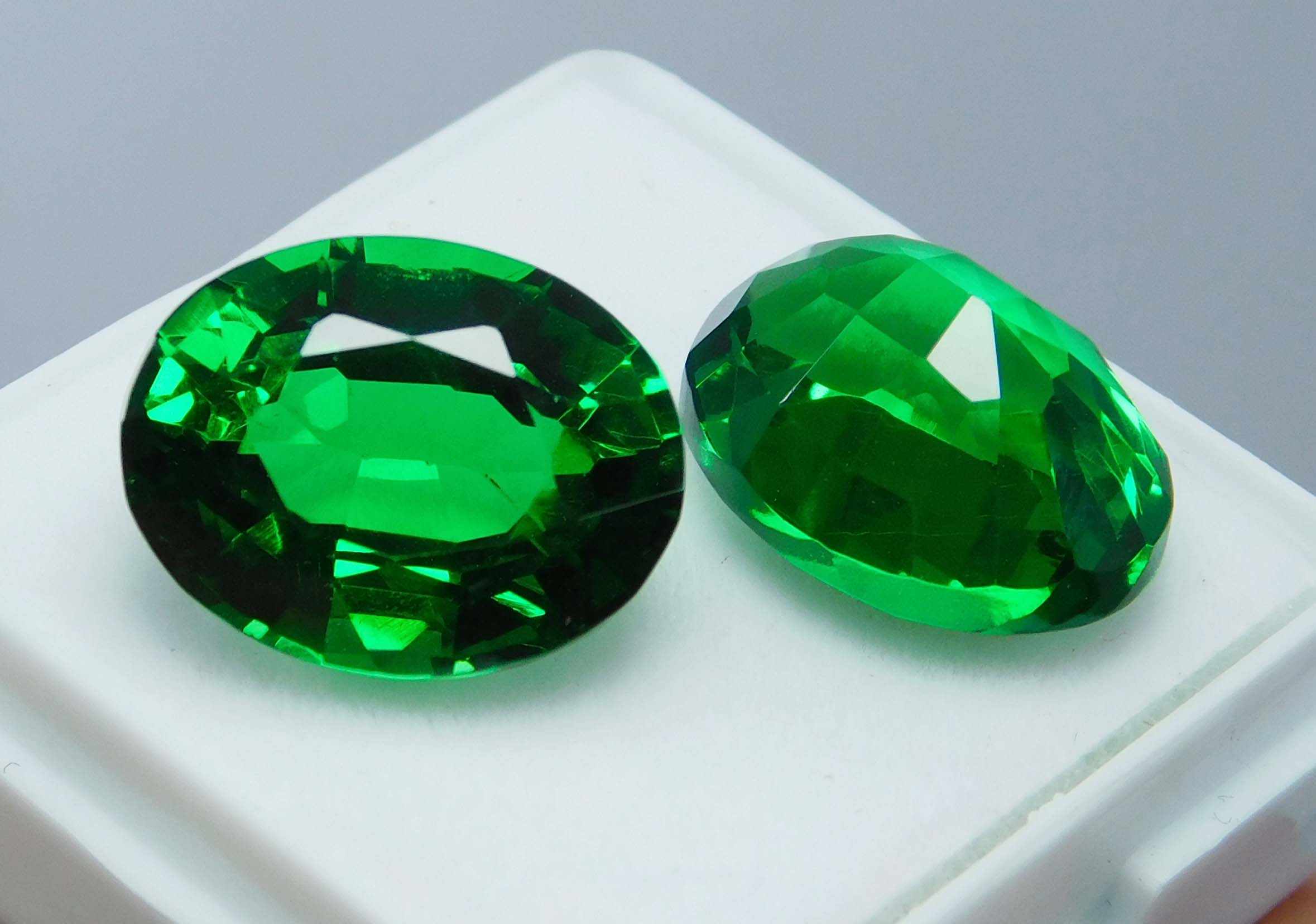 Natural Tourmaline Green Oval Shape 21 Ct Certifeid Loose Gemstones Pair