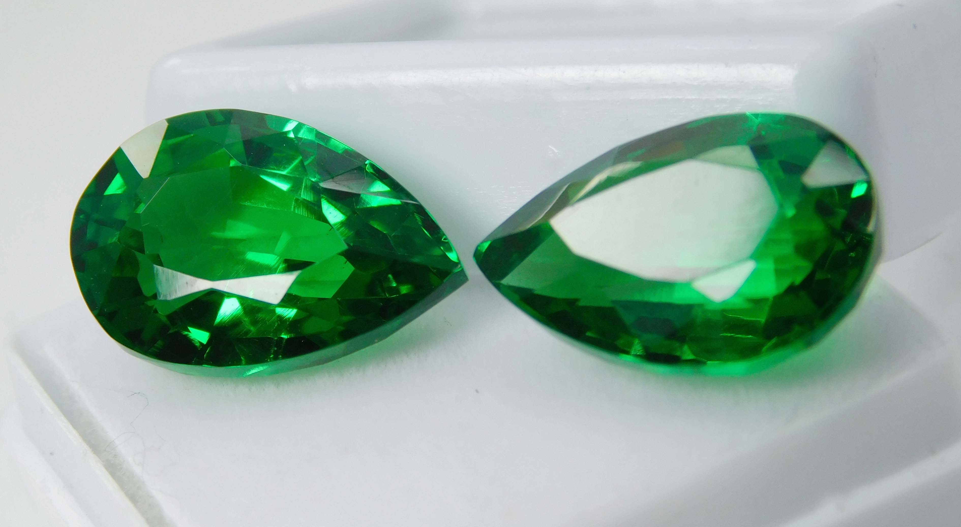 Natural Tourmaline Green Pear Shape 20.60 Ct CERTIFIED Loose Gemstones Pair