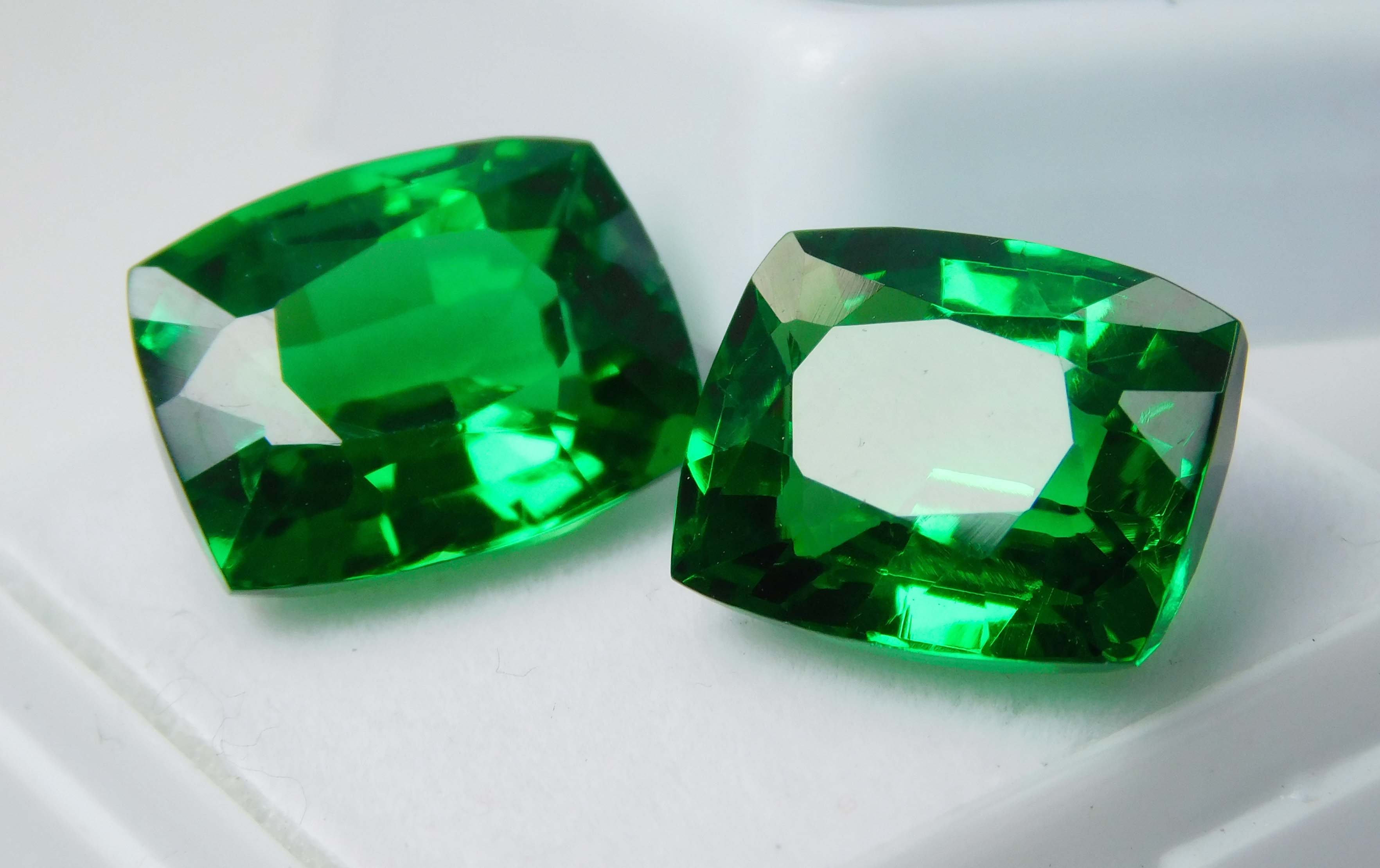 21 Ct Natural Tourmaline Green Cushion Shape Certifeid Loose Gemstones Pair