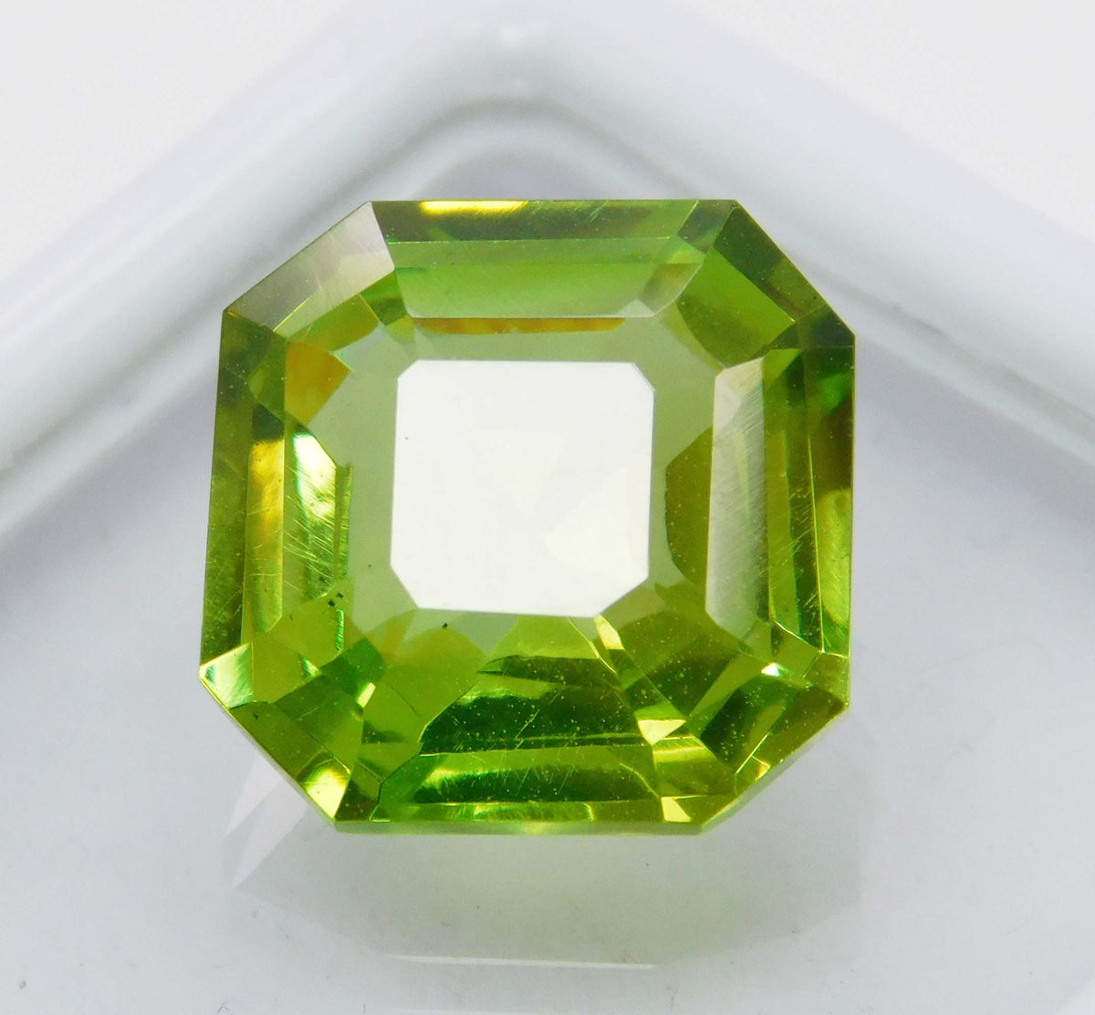 Square Cut Natural 9.20 Ct Peridot Green CERTIFIED Loose Gemstone Ring Size