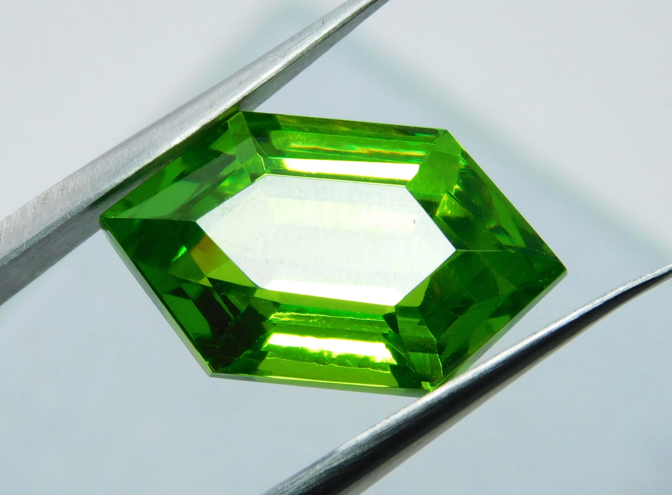 Natural 9.55 Ct CERTIFIED Peridot Green Fancy Cut Loose Gemstones