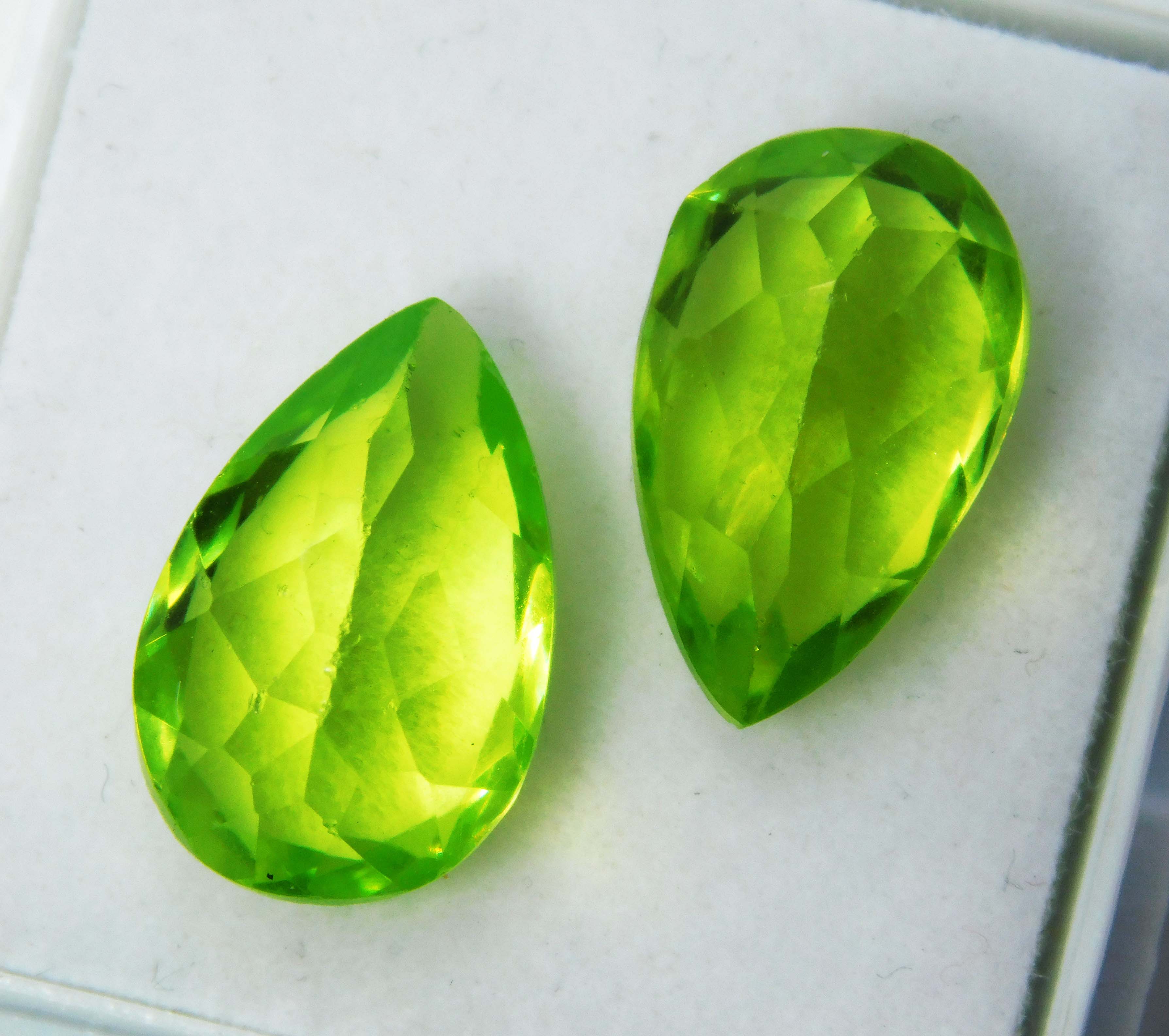 Green Peridot 14.80 Ct Pear Cut Natural CERTIFIED Loose Gemstones Pair