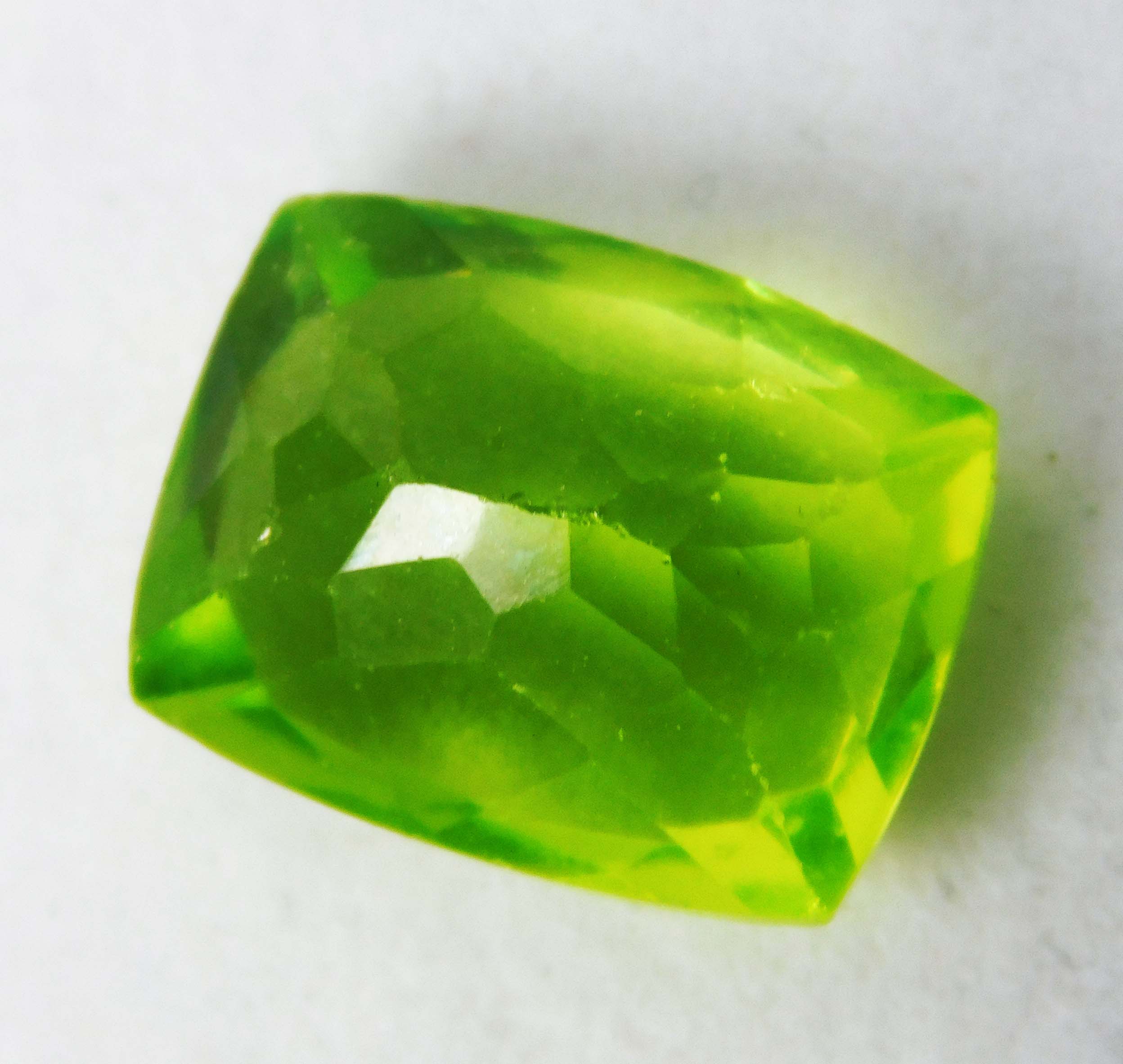 Green Peridot Cushion Cut 10.26 Ct Natural CERTIFIED Loose Gemstone For Jewelry