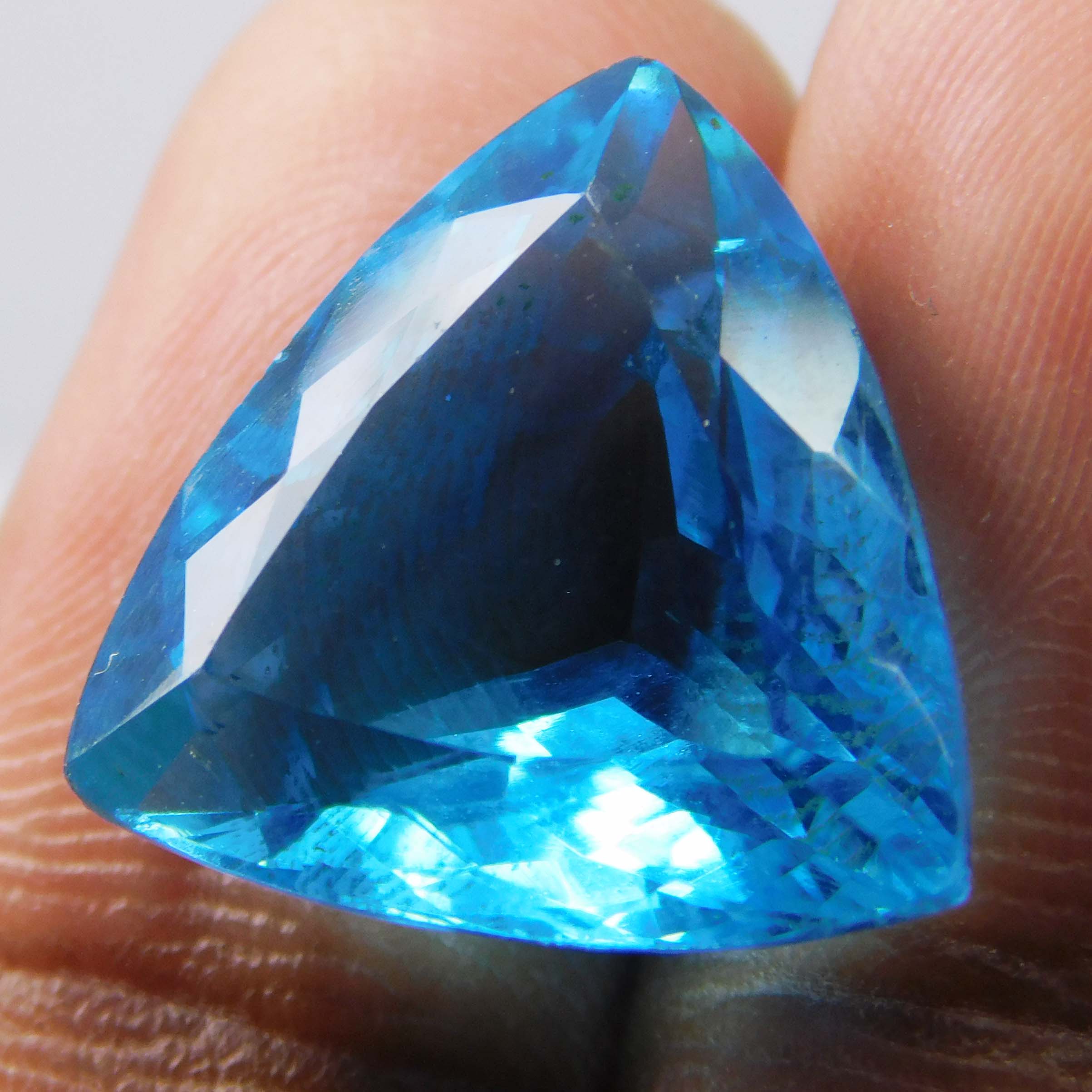 Natural Blue Aquamarine 10 Carat Trillion Cut CERTIFIED Loose Gemstone