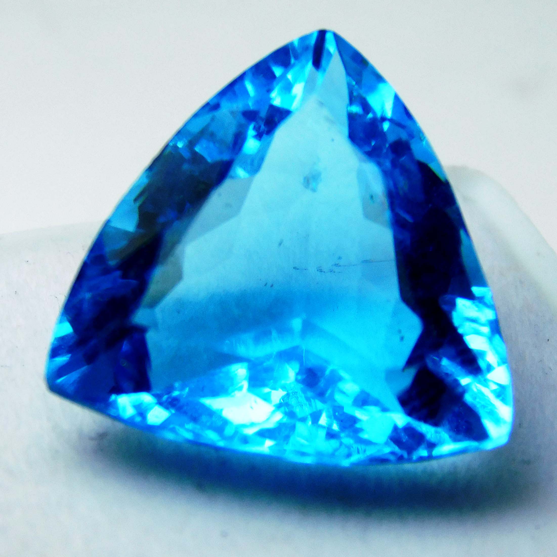 Natural Blue Aquamarine 10 Carat Trillion Cut CERTIFIED Loose Gemstone