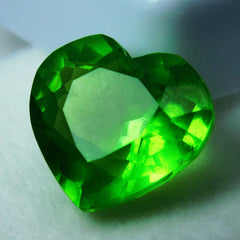 Peridot Green 9.70 Carat Natural Heart Shape Loose Gemstone CERTIFIED