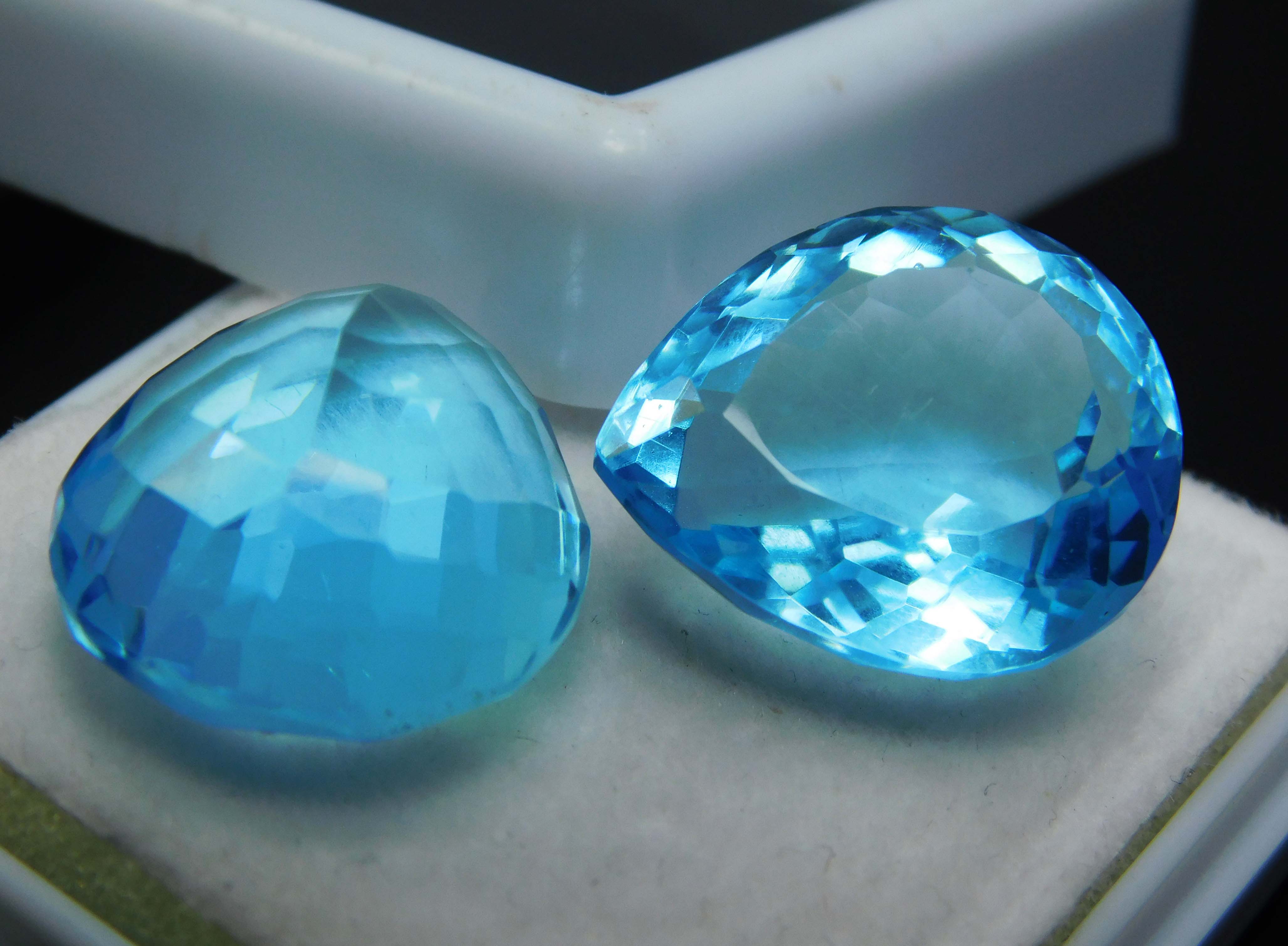 A++ 30 Carat Pear Cut Ocean Blue Aquamarine CERTIFIED Natural Loose Gemstone