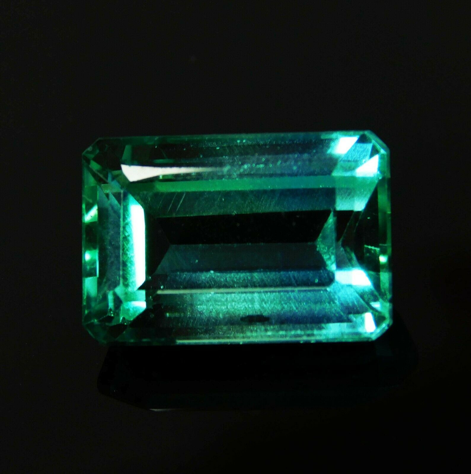 CERTIFIED 10.00 Ct Natural Amazing Green Tourmaline Emerald Cut Loose Gemstone