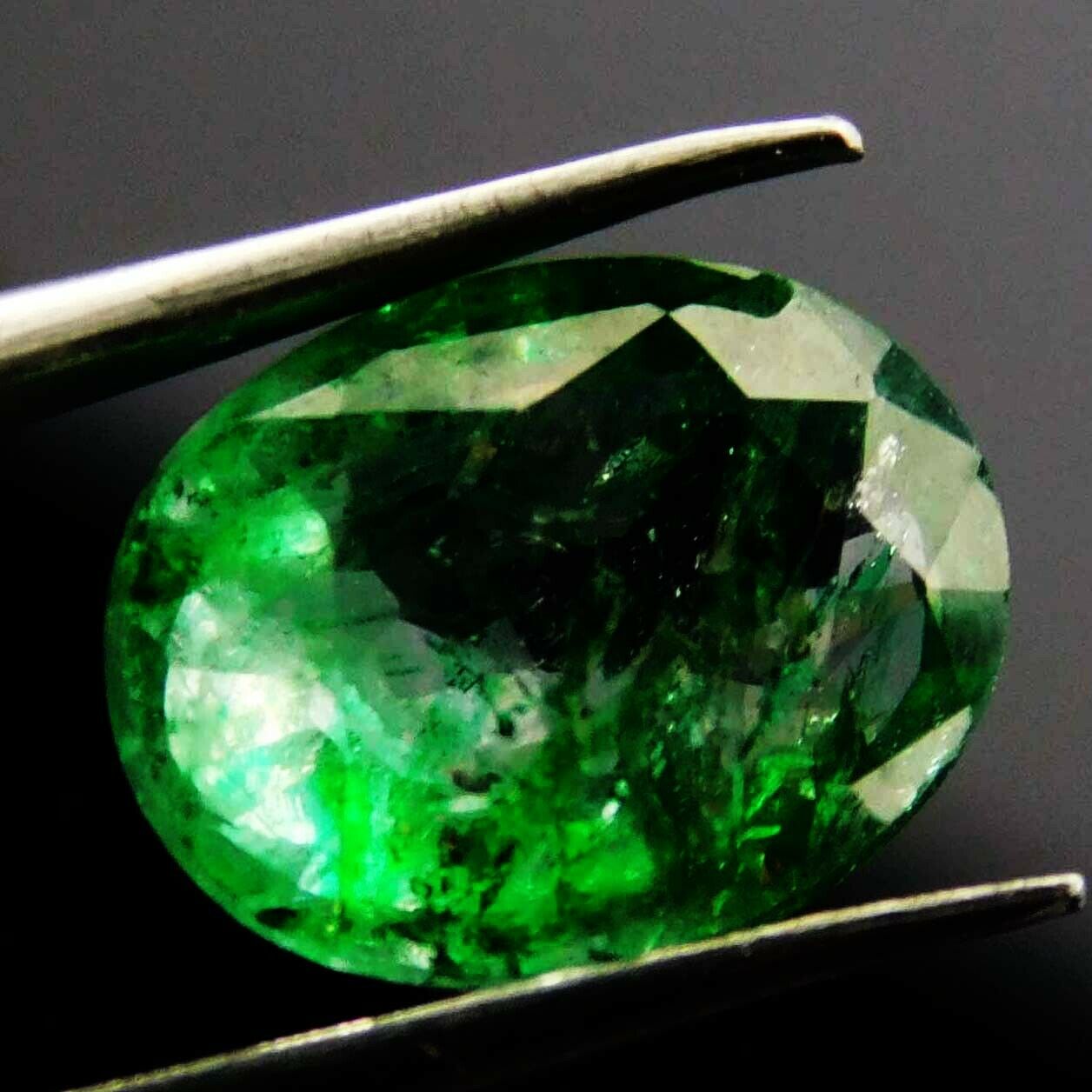 Oval Shape Green Emerald 1 Carat Natural Certified Colombian Loose Gemstone