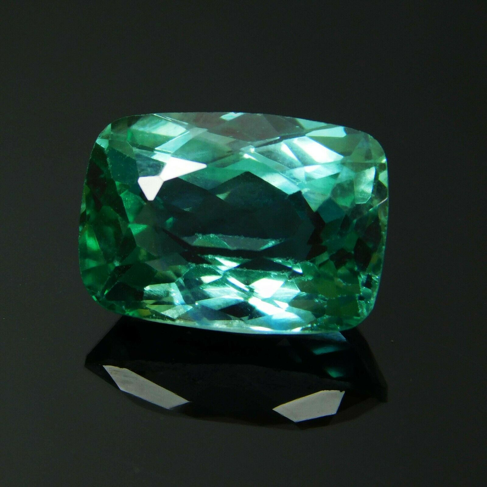 Copper Bearing Natural Green 8.80 Ct Unheated Paraiba Tourmaline CERTIFIED