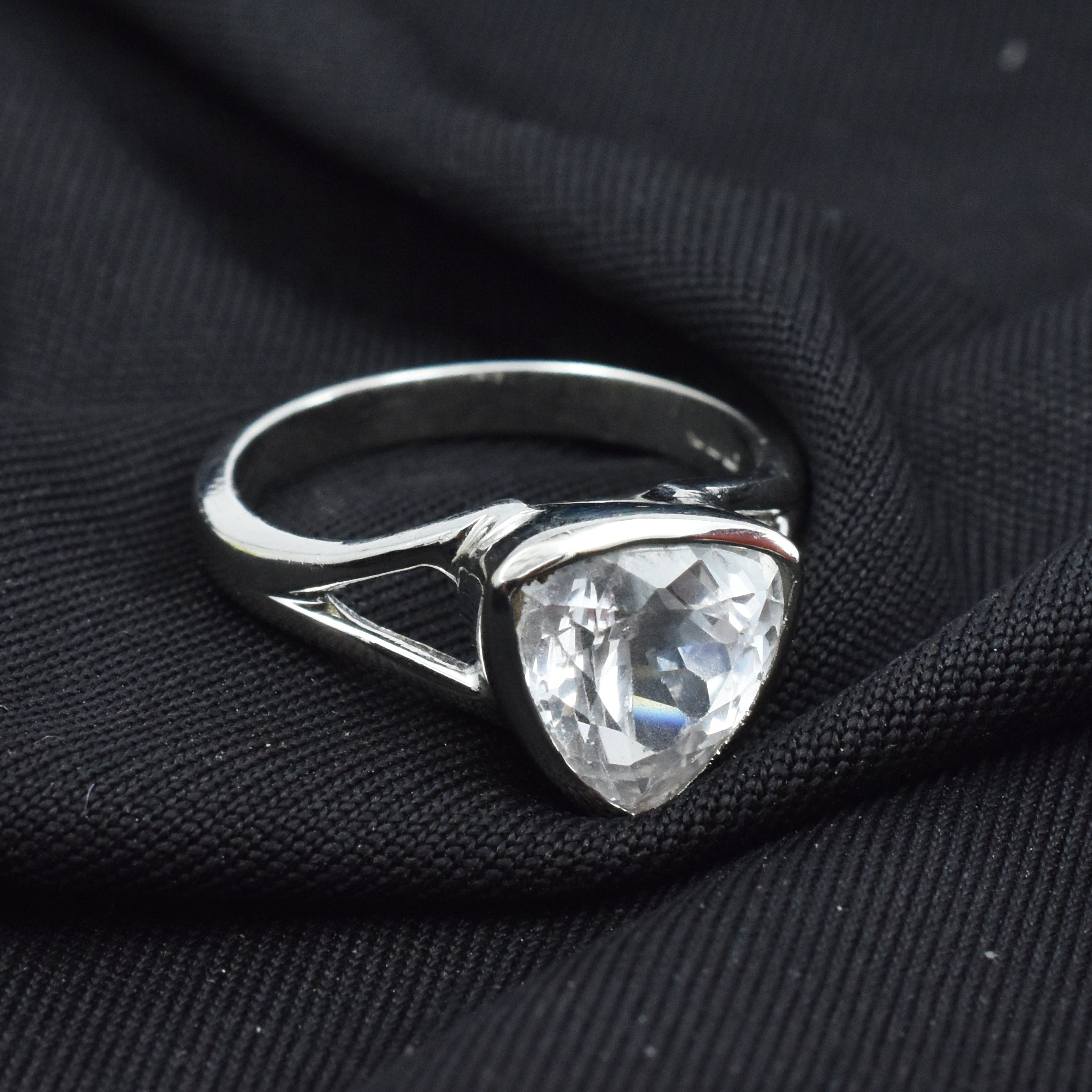 Silver Ring 18.35 Ct White Sapphire Ring Trillion Cut Ring Sz 8.5 Simulant