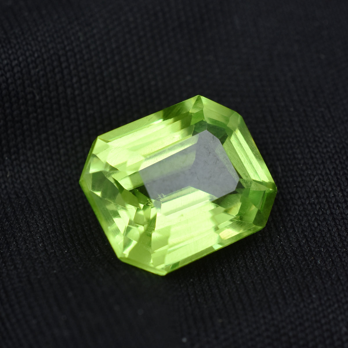 NATURAL 9.75 Ct Stunning Green PERIDOT Emerald Cut BEST Loose Gemstone CERTIFIED