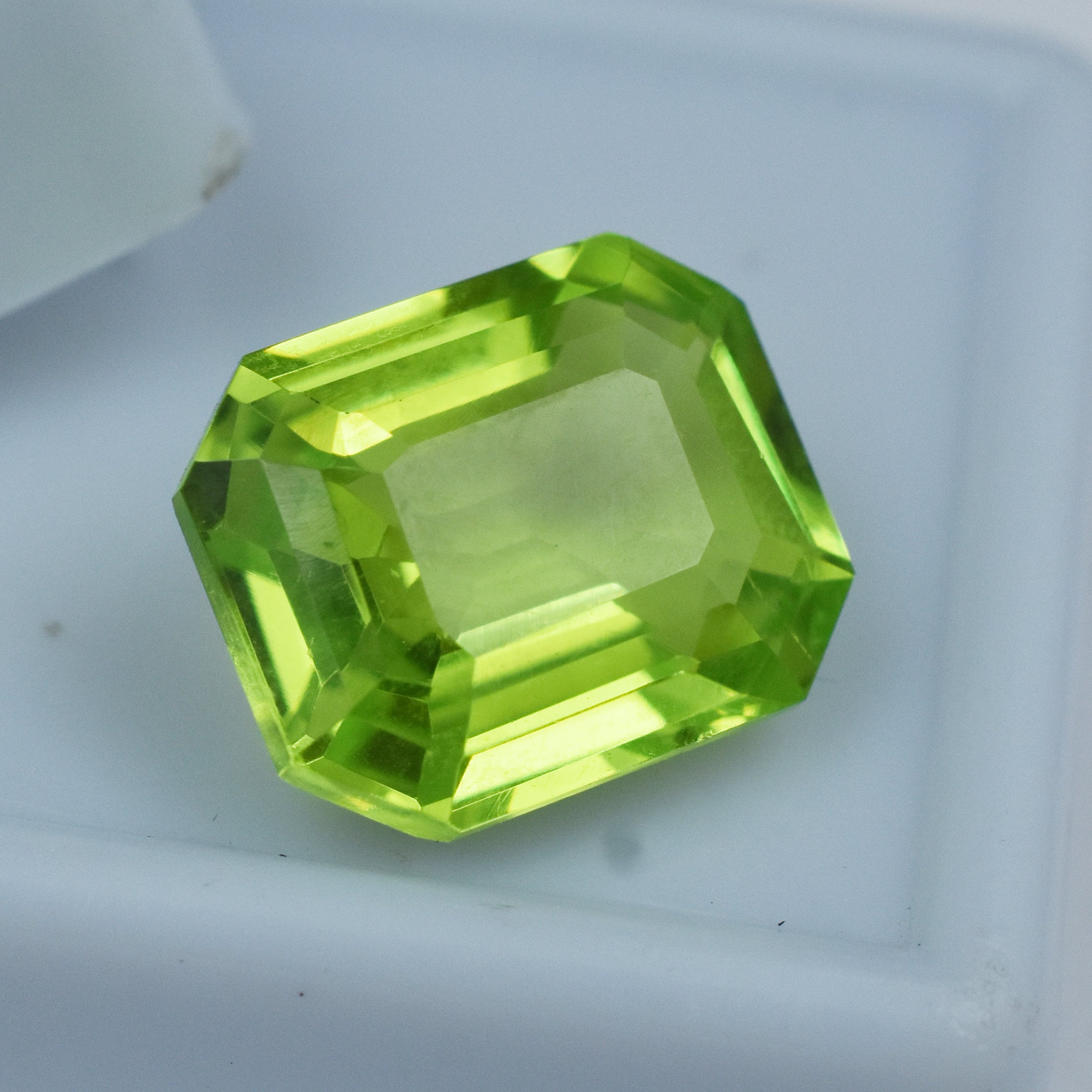 AA+ Quality 9.15 Ct Natural Green Peridot Emerald Cut CERTIFIED Loose Gemstone