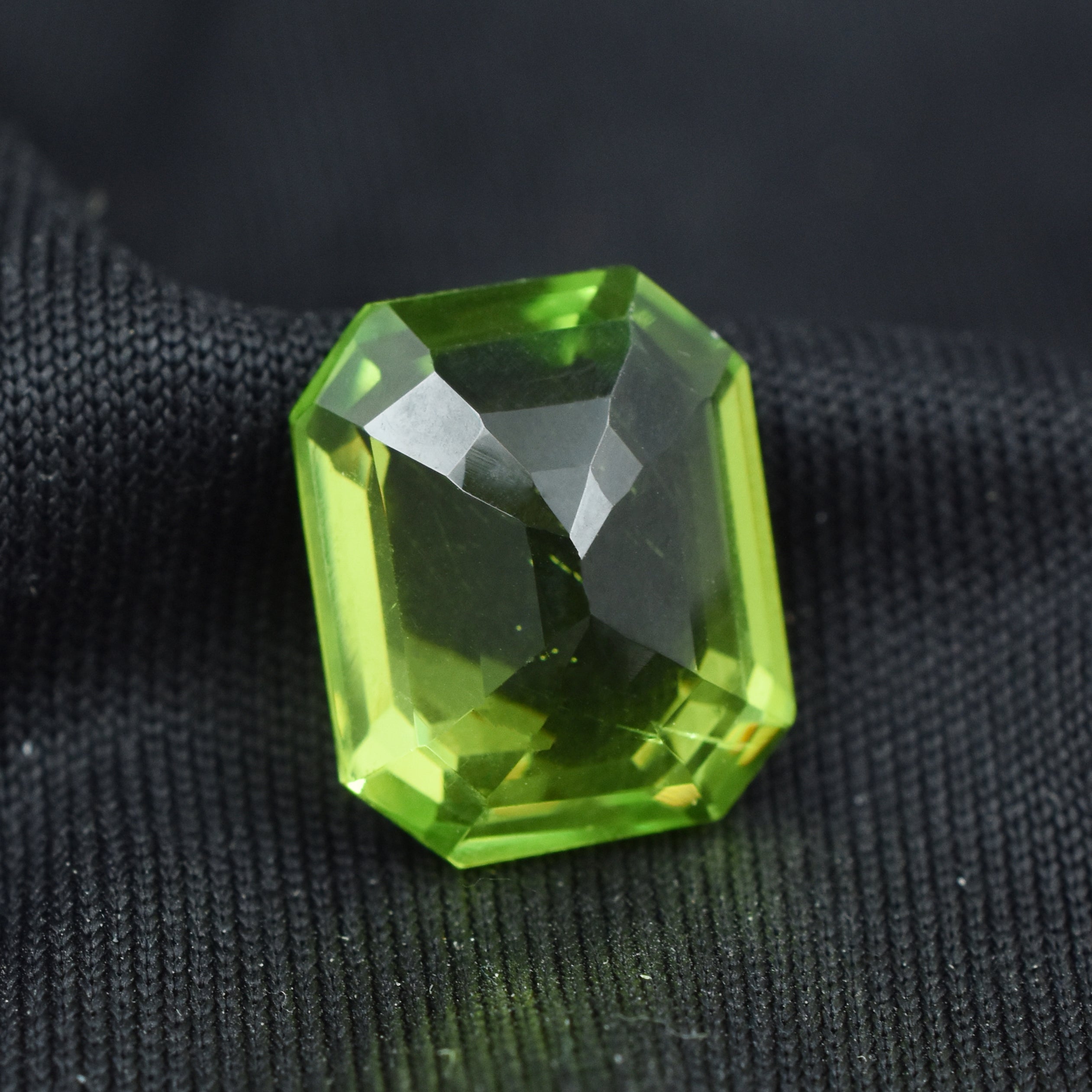 AA+ Quality 9.15 Ct Natural Green Peridot Emerald Cut CERTIFIED Loose Gemstone