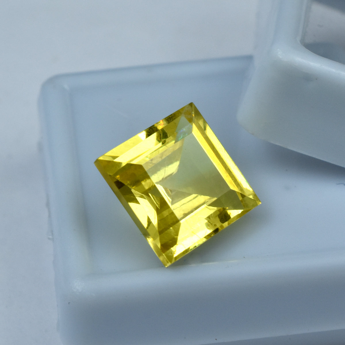 Natural 9.75 Ct Square Shape Brilliant Yellow Sapphire Loose CERTIFIED Gemstone