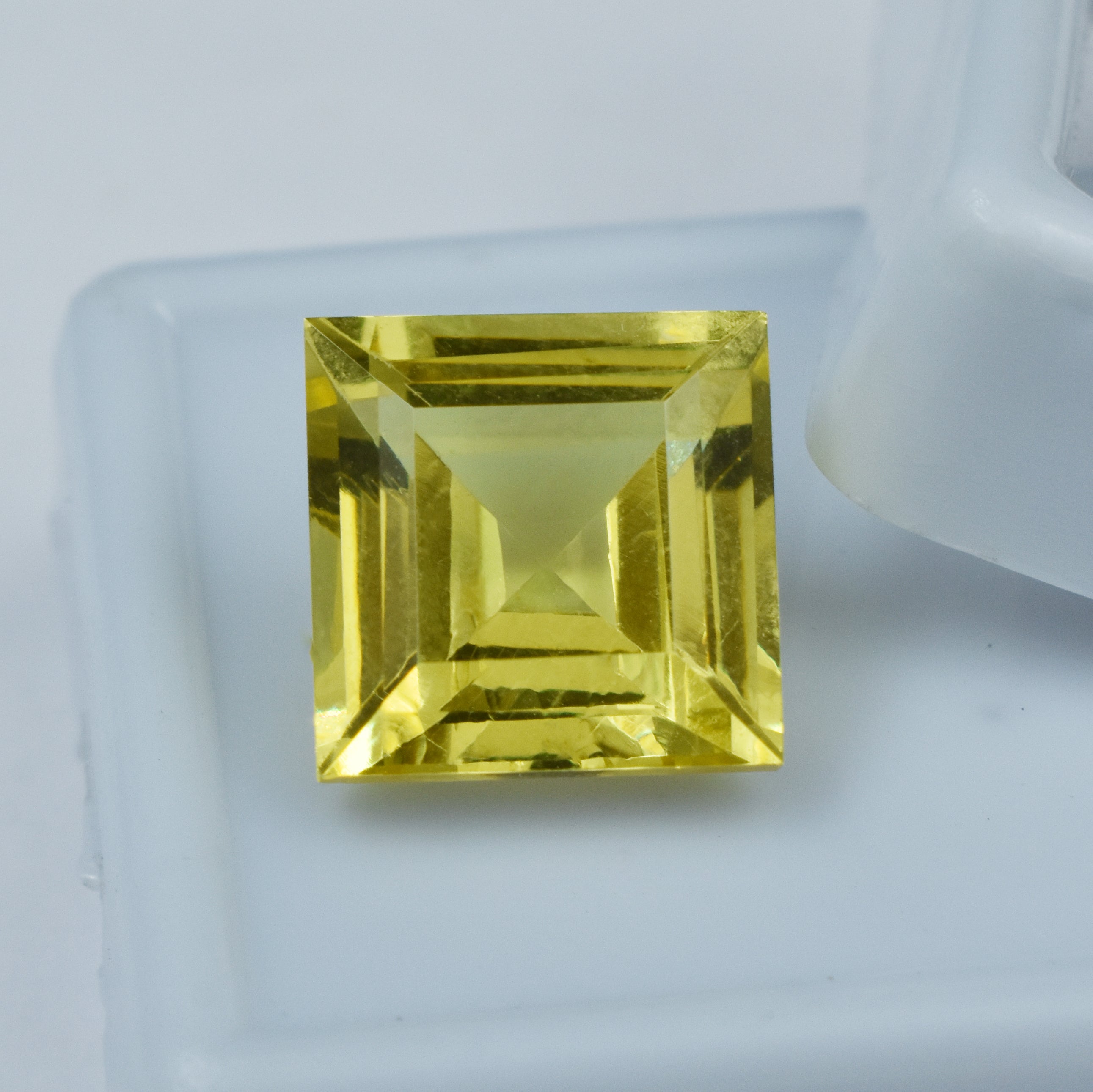 Natural 9.75 Ct Square Shape Brilliant Yellow Sapphire Loose CERTIFIED Gemstone