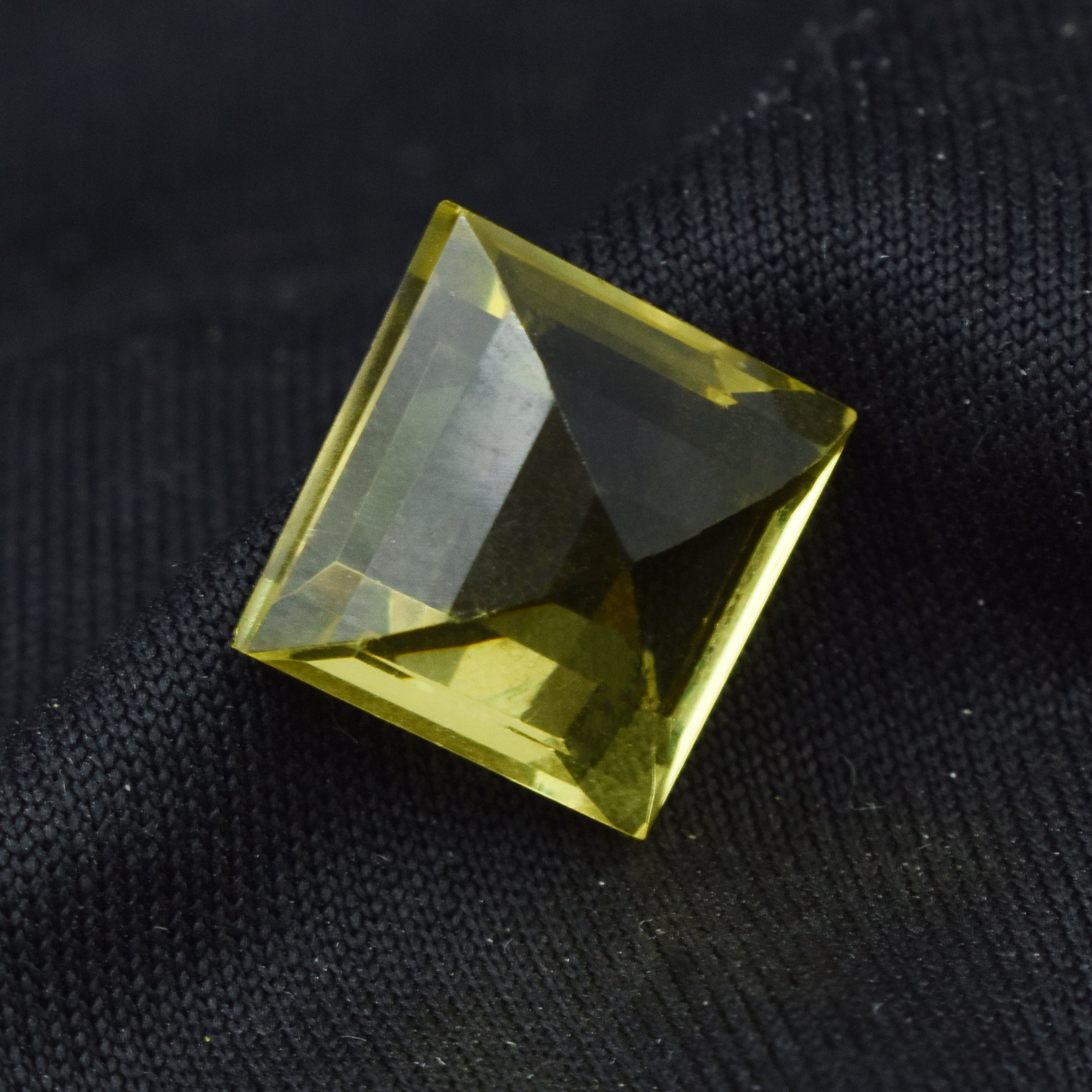 CERTIFIED Yellow Sapphire 10.50 Ct Square Cut sapphire Natural Loose Gemstone