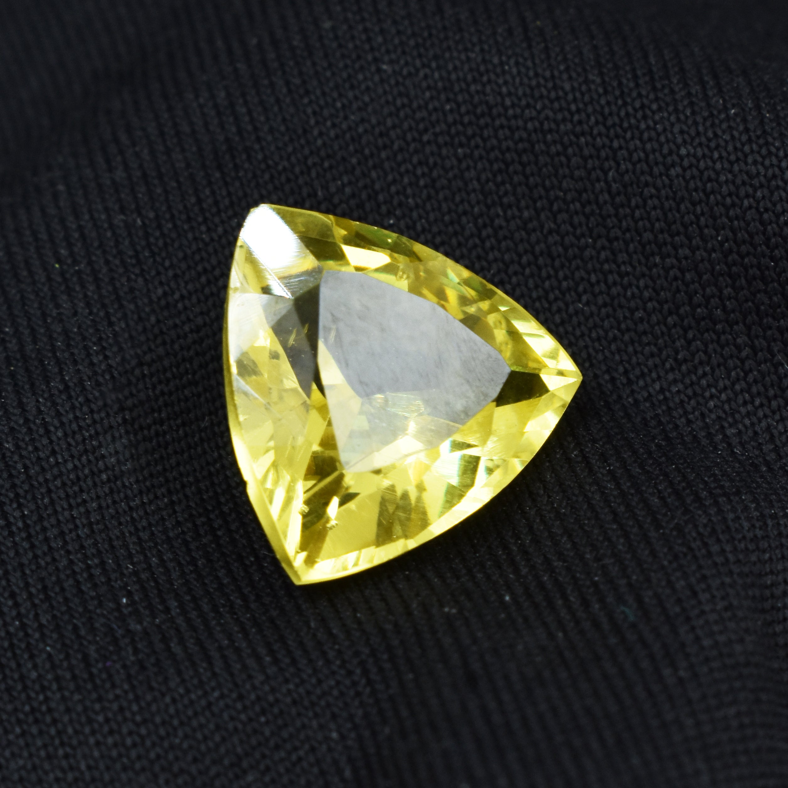 CERTIFIED 10.65 Ct Yellow Sapphire Trillion Natural Top Quality Loose Gemstone