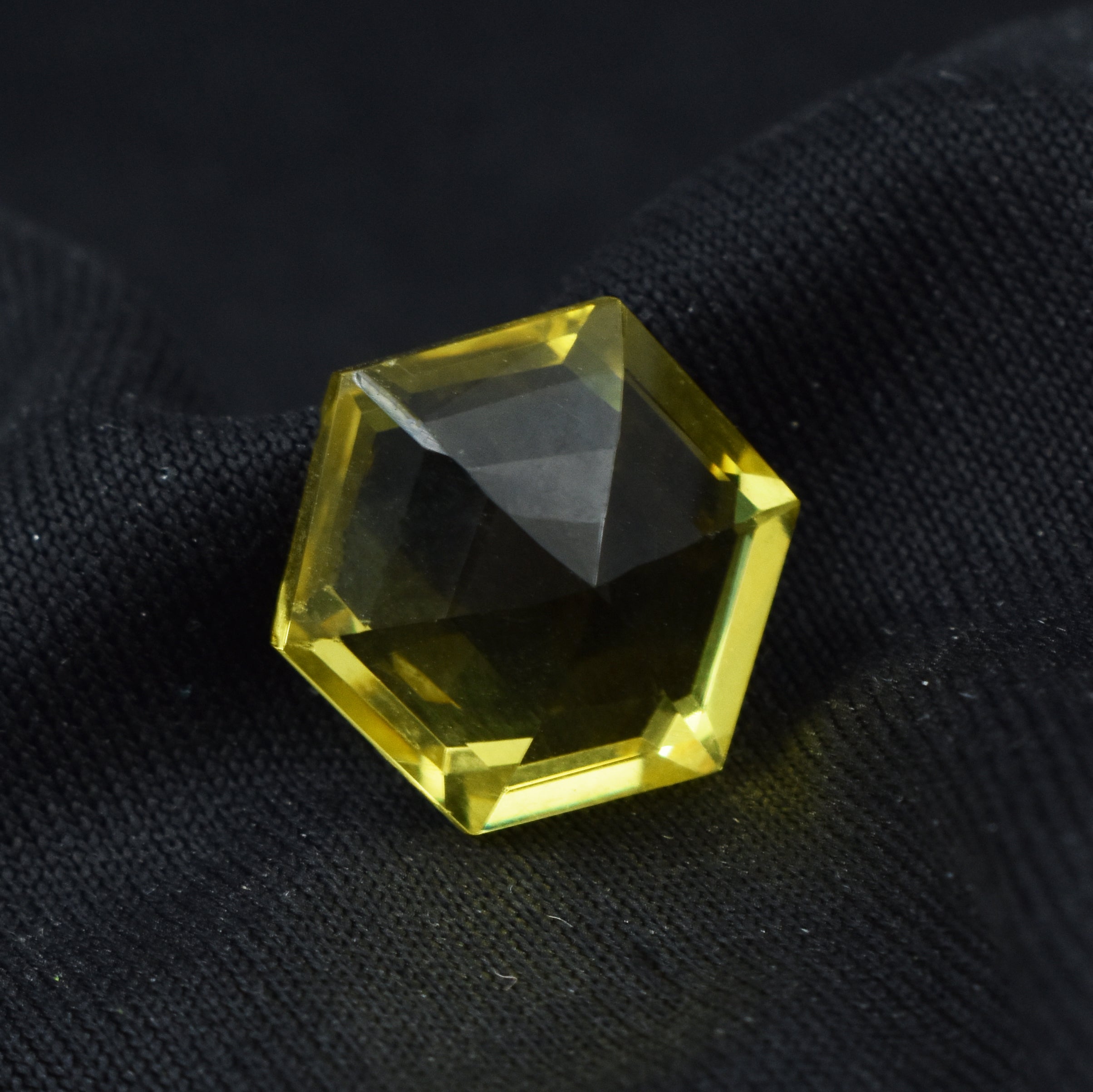 AAA+ CERTIFIED Yellow Sapphire Rare Fancy Cut 9.90 Ct Natural Loose Gemstone