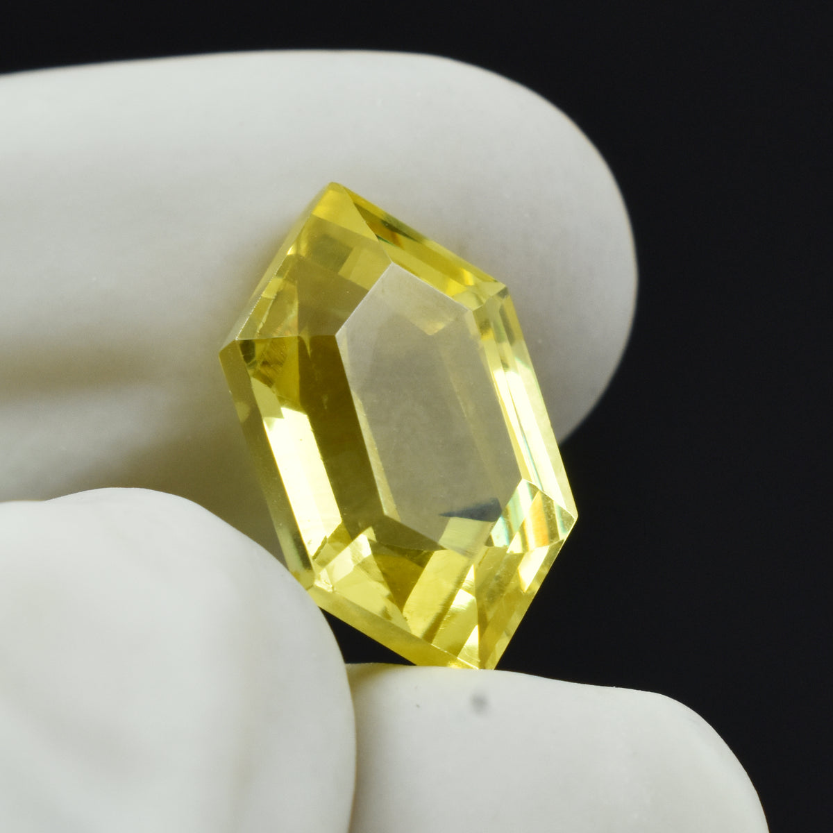 Genuine Natural 10.50 Carat Fancy Cut Yellow Sapphire CERTIFIED Loose Gemstone