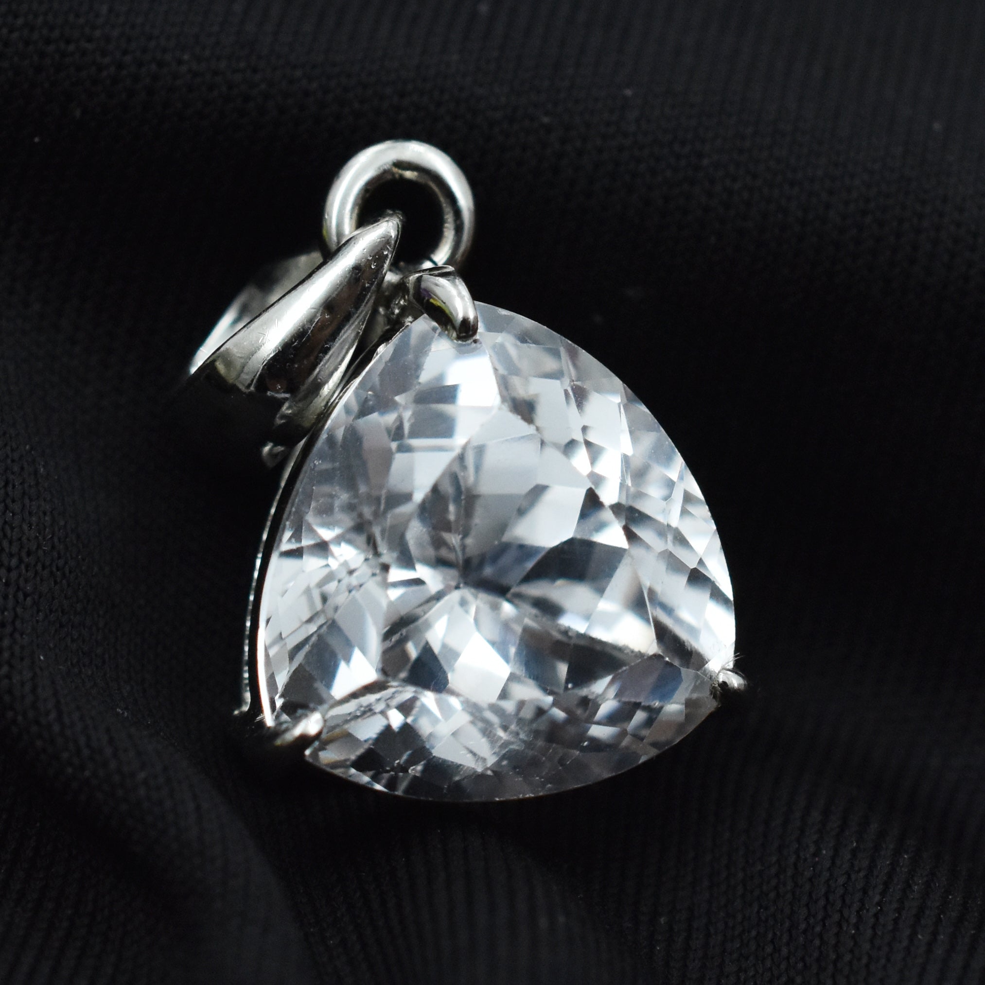 Pendant 28.65 Ct Sterling Silver CERTIFIED Natural Trillion Cut White Sapphire