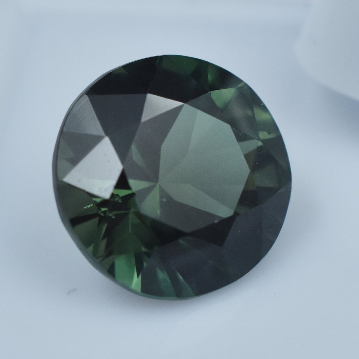 Green Tourmaline Natural CERTIFIED 5.40 Carat Round Shape Loose Gemstone