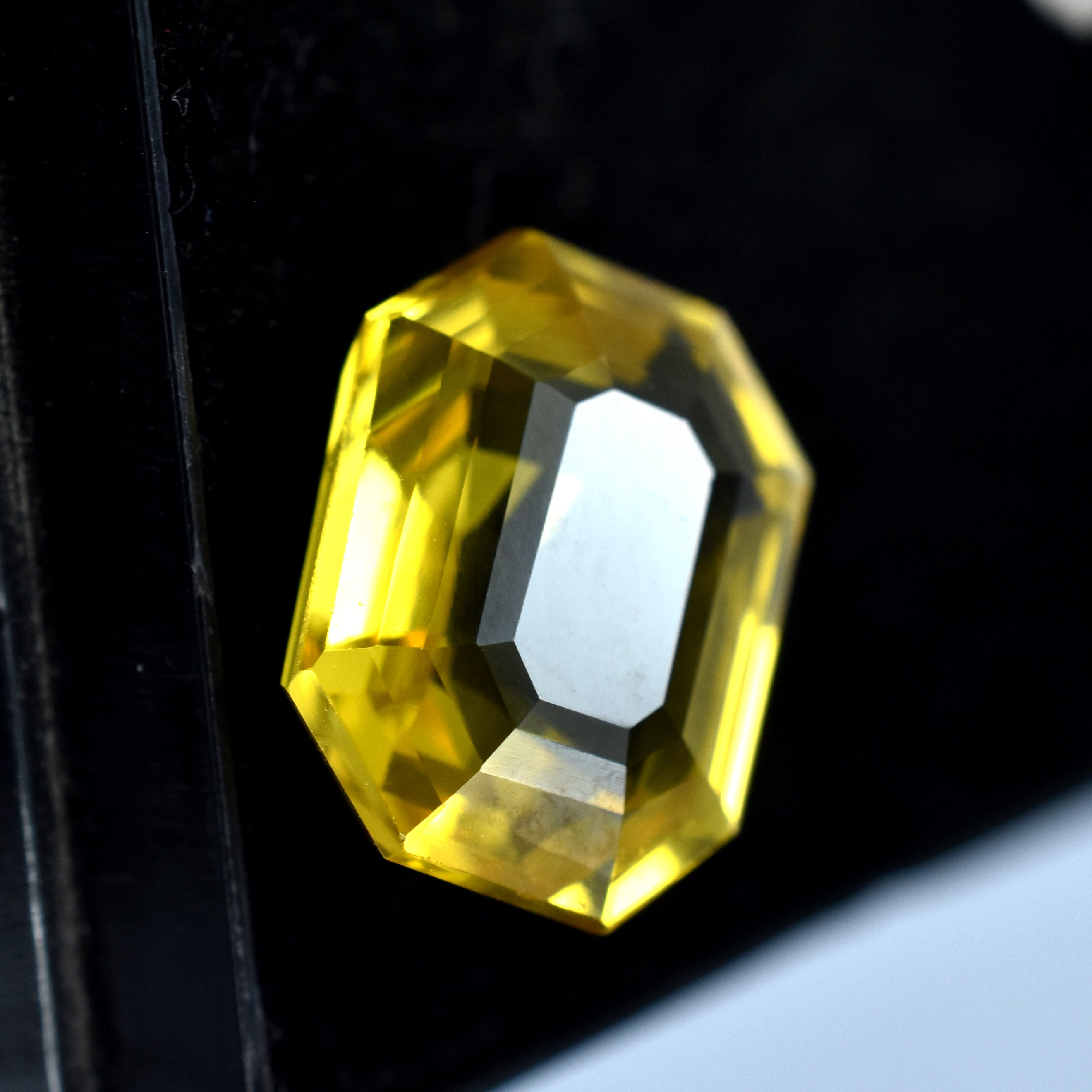 Sapphire Yellow Unique Color Emerald Cut 7.20Ct Natural Loose Gemstone CERTIFIED