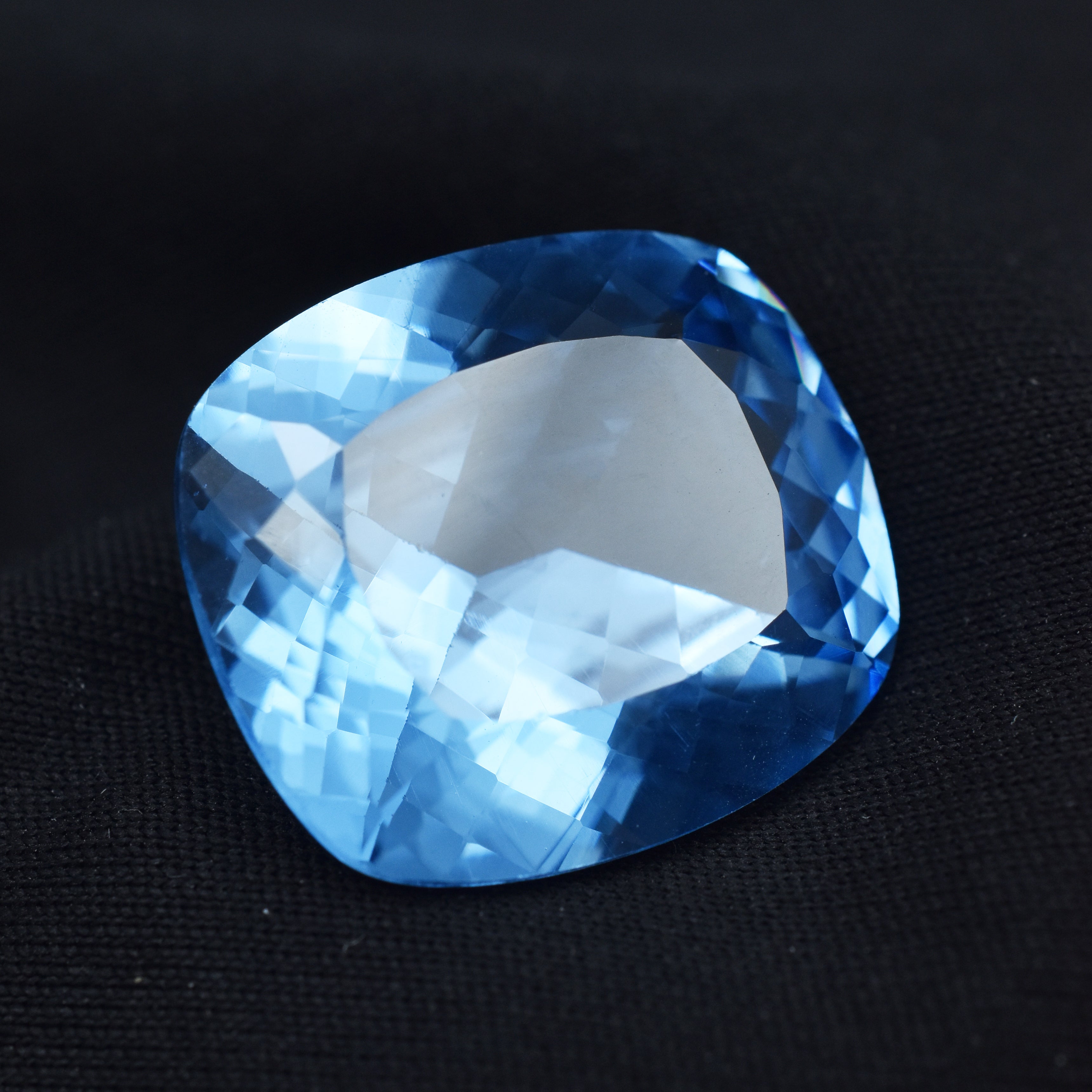 A+ Quality Blue Sapphire CERTIFIED 30.95 Ct Loose Gemstone Natural Cushion Cut