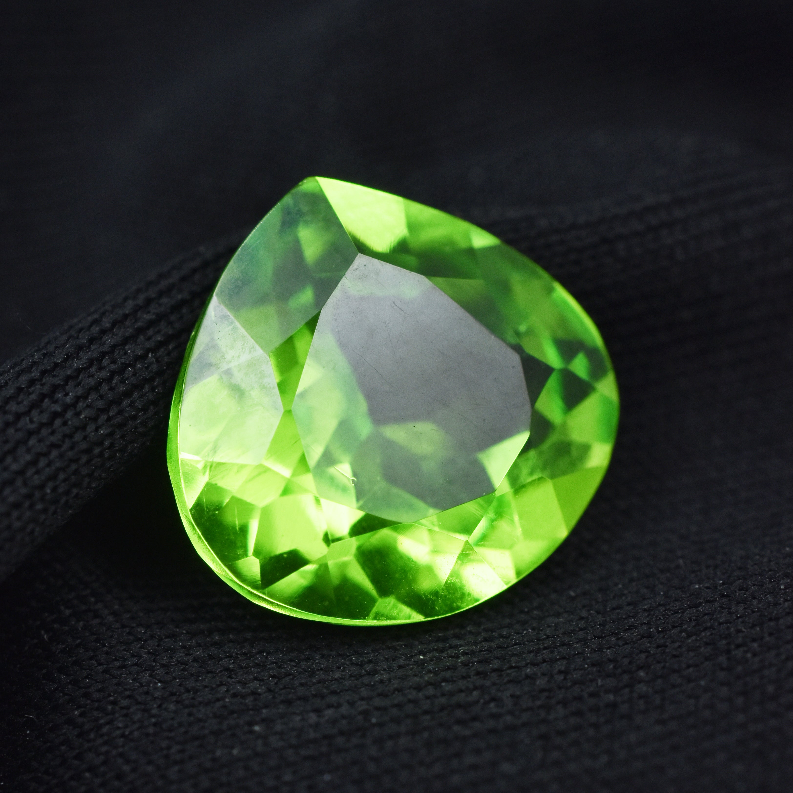 BIG SALE !! Amazing Green Peridot Natural 8.56 Carat Certified Green Peridot Pear Shape Loose Gemstone | Free Delivery With Free Gift | Gift For Her /Him |