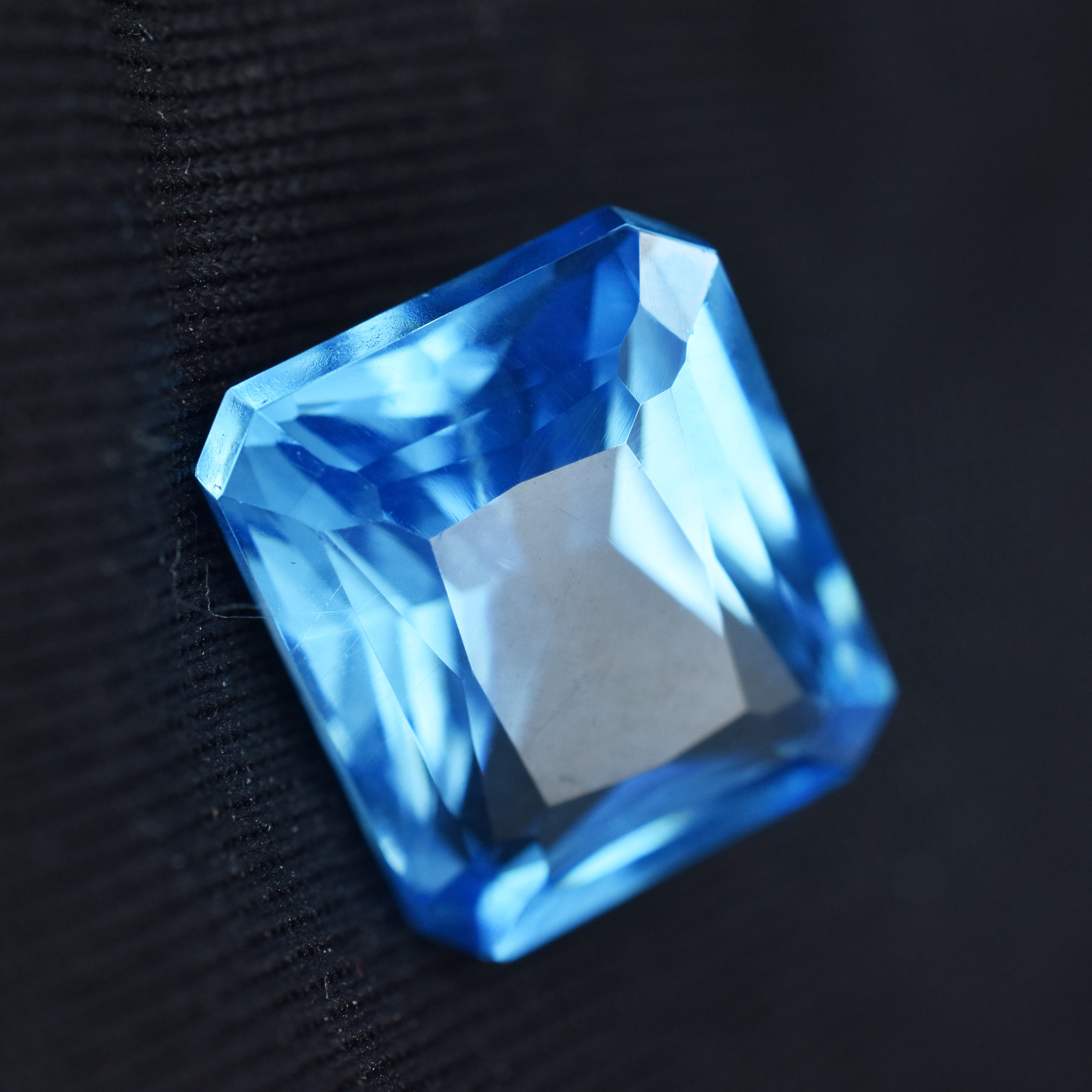 Sri Lanka Sapphire Best Certified 10.95 Carat Emerald Shape Natural Certified Blue Sapphire Loose Gemstone