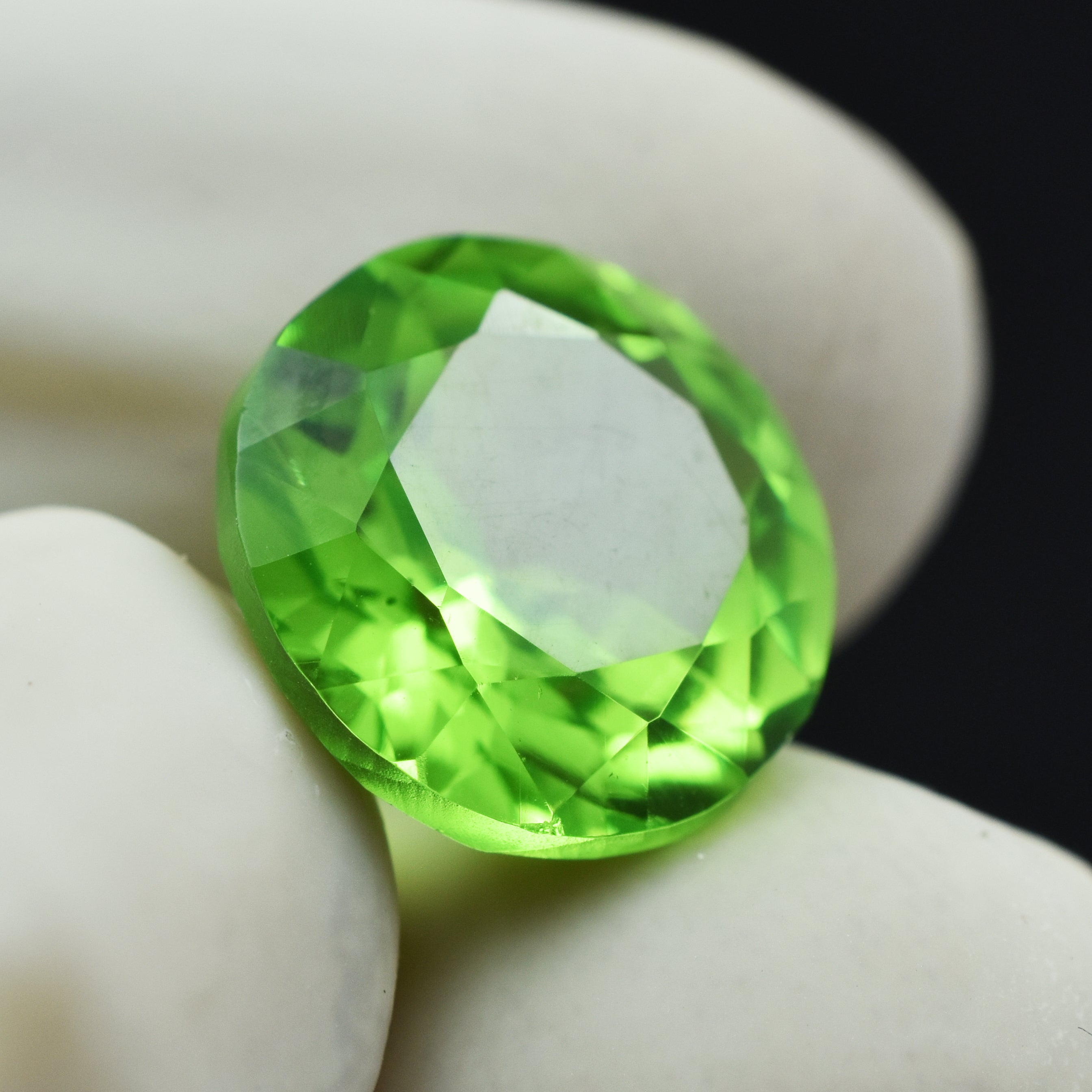 Natural 10.20 Carat Round Cut Green Peridot Certified Loose Gemstone Peridot From Afghanistan